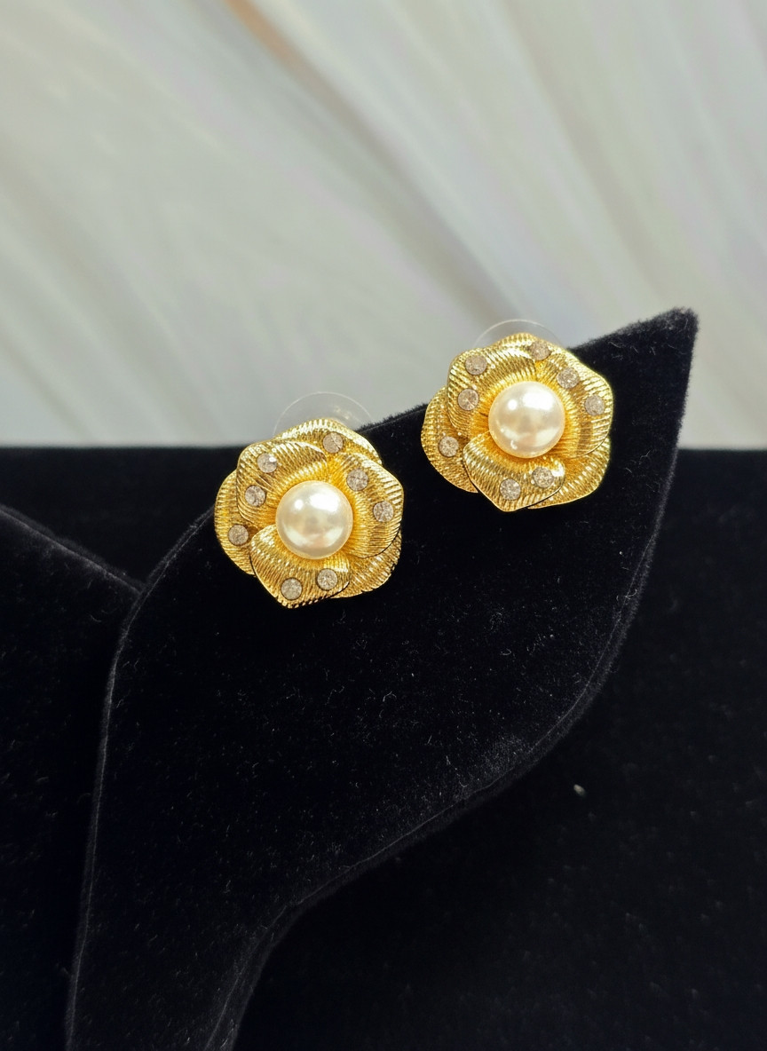 Vintage Rose Bloom: Gold-Plated Floral Stud Earrings with Pearl & Crystal Accents