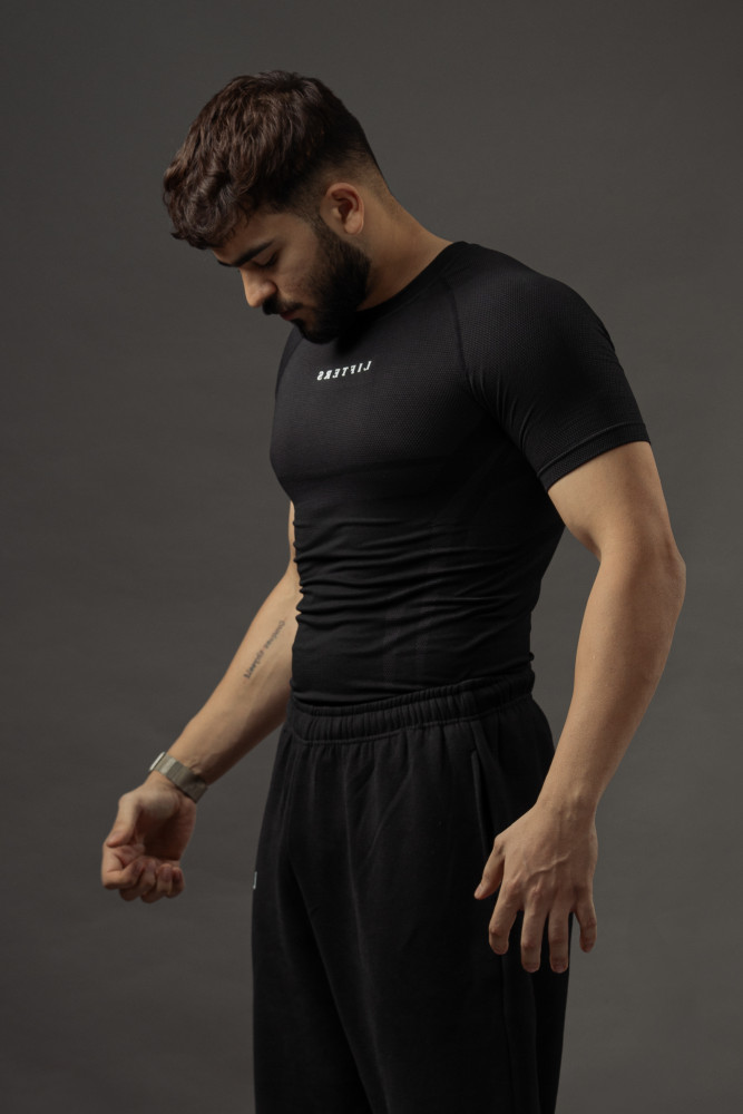 Image of Stealth Seamless Compression Short Sleeve T-shirt