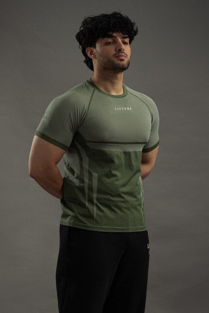 Image of Hybrid Seamless  T-shirt
