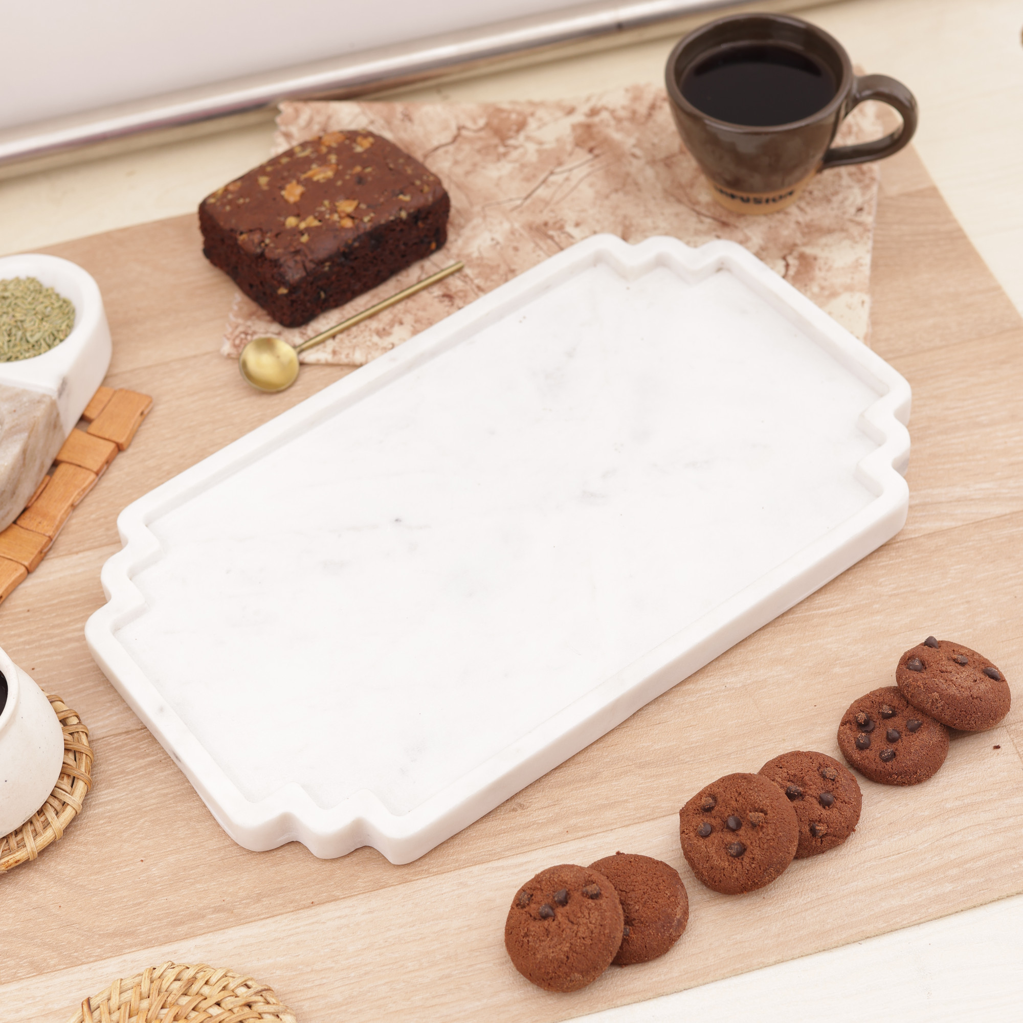 Mehrab Shaped Marble Serving Tray