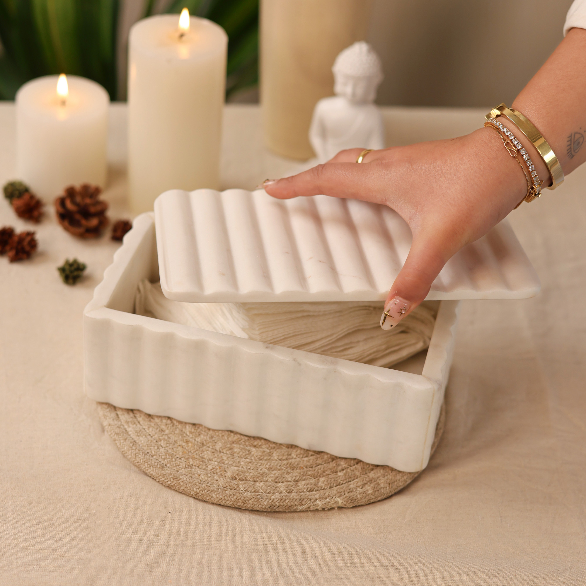 Marble Ribbed Utility Box