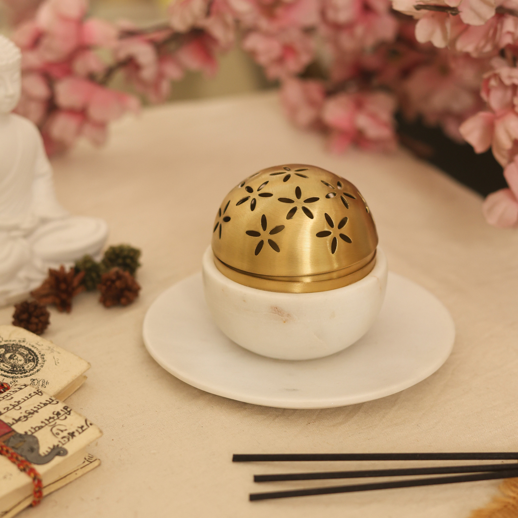 Shubh Sattva - Incense burner with tray