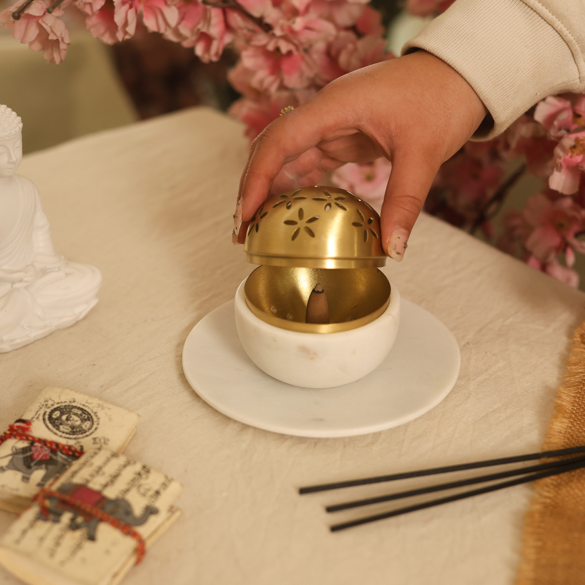 Shubh Sattva - Incense burner with tray