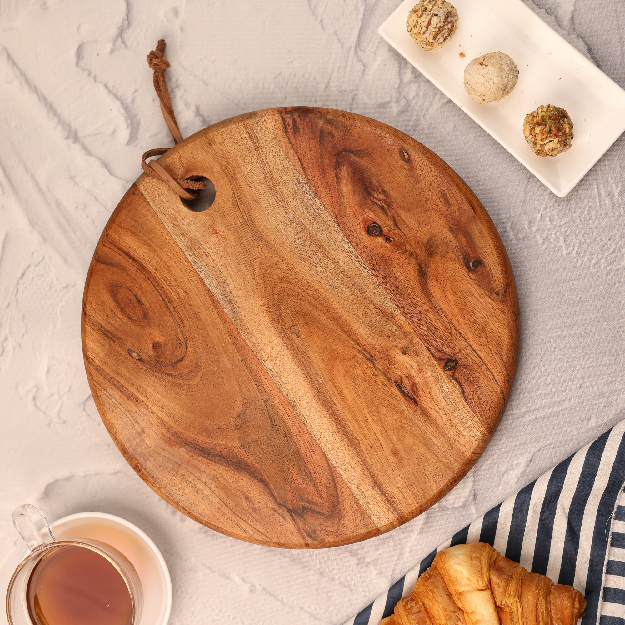 Natural Wooden Round Chopping board