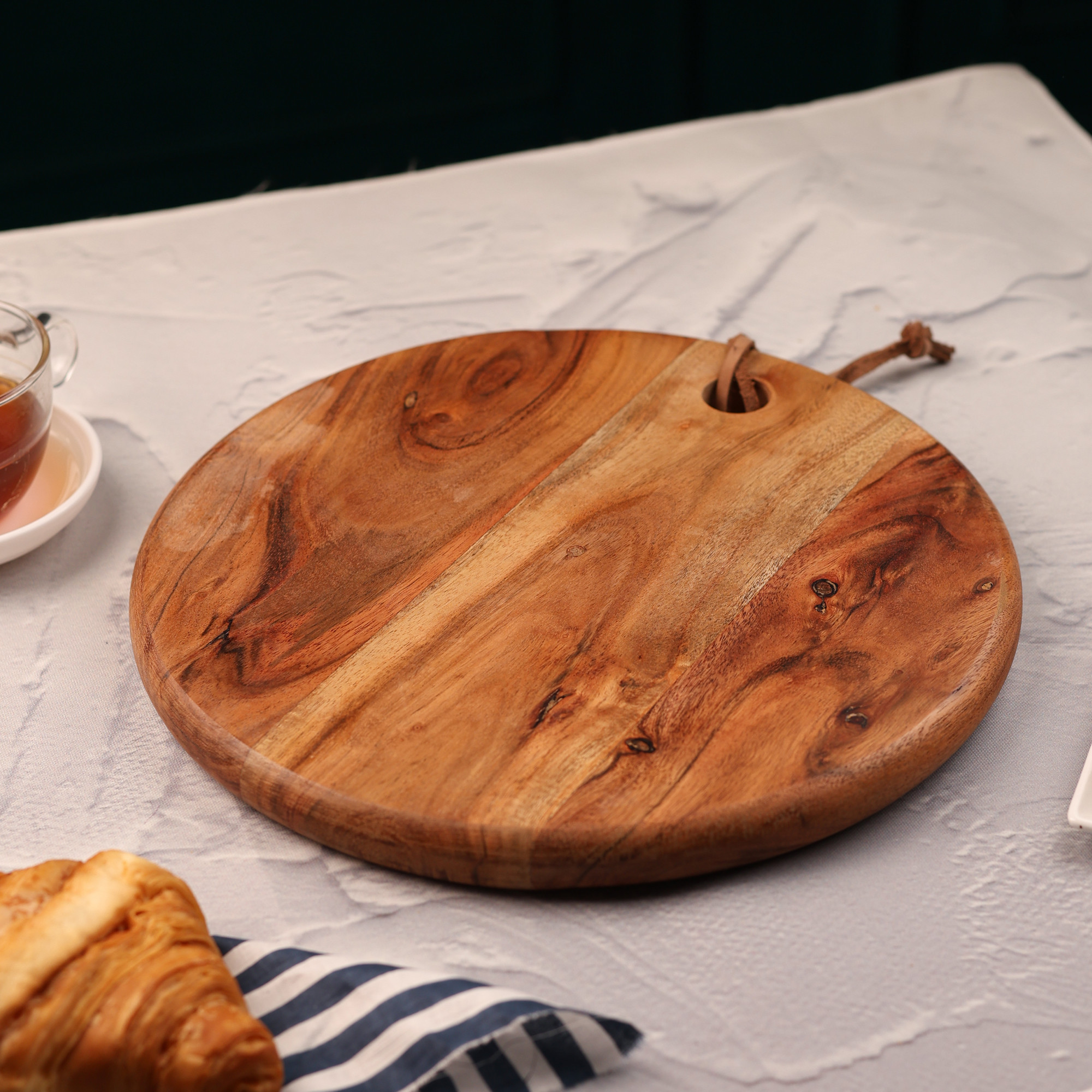 Natural Wooden Round Chopping board