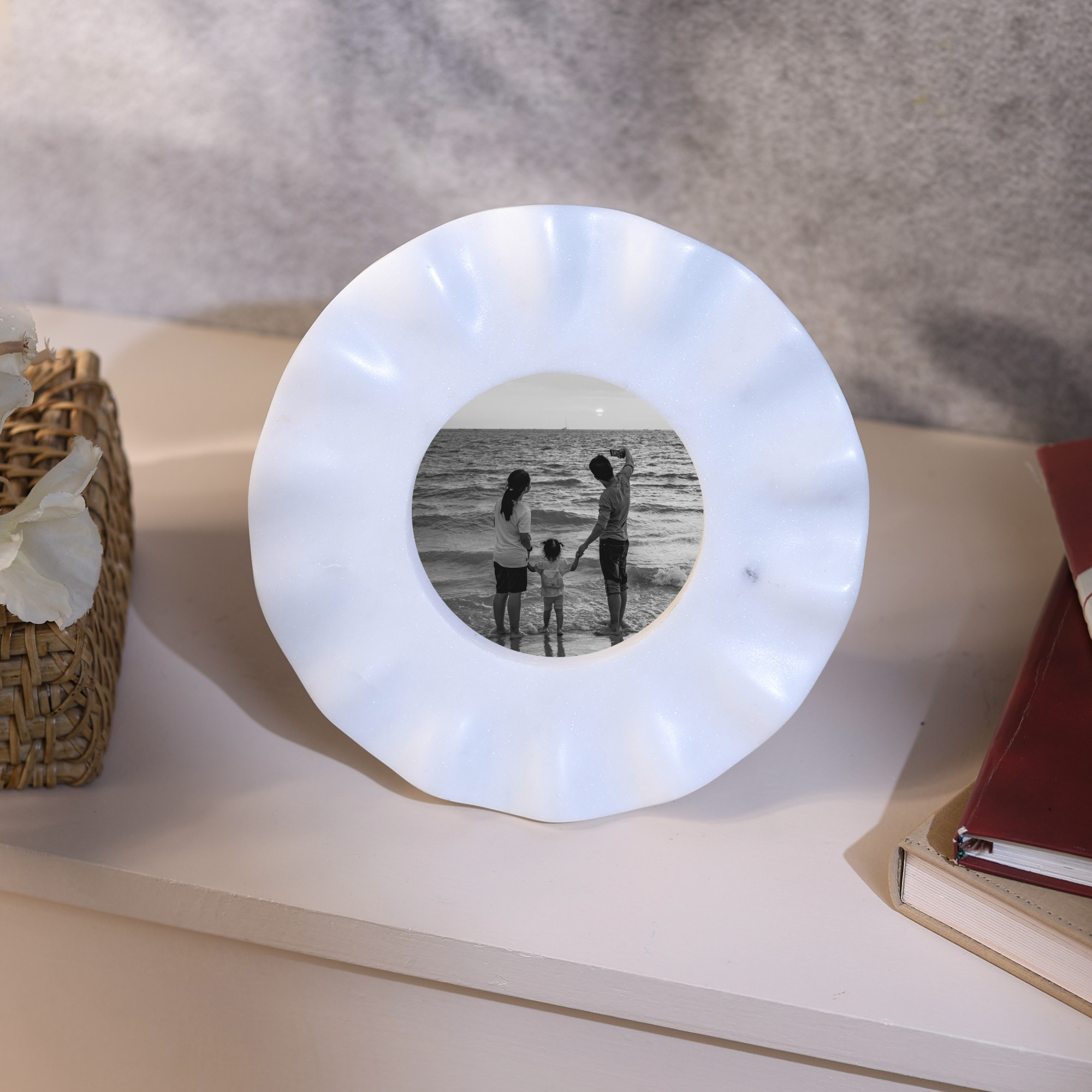 Small Circular Marble Photo Frame