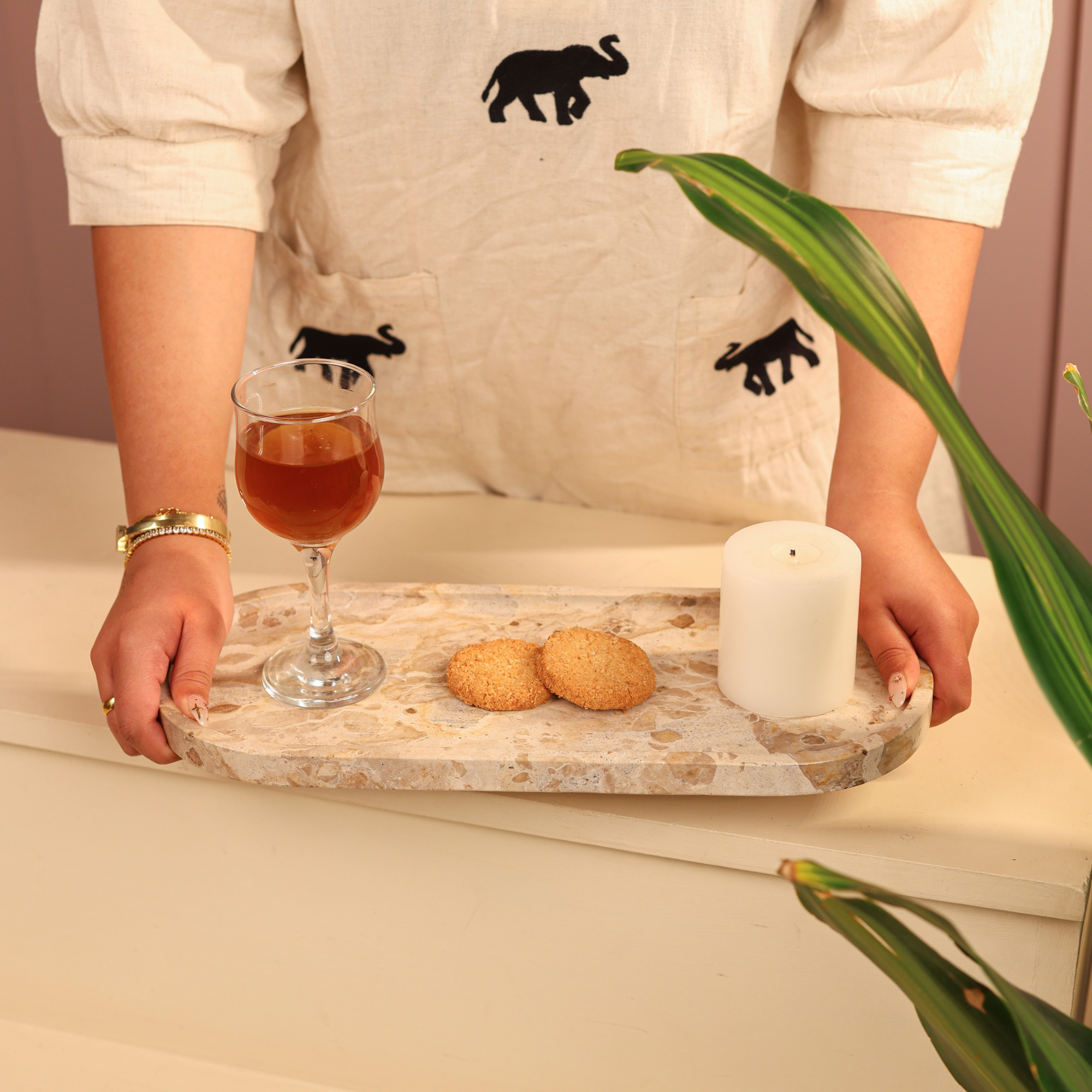 Crme Oval Marble Tray