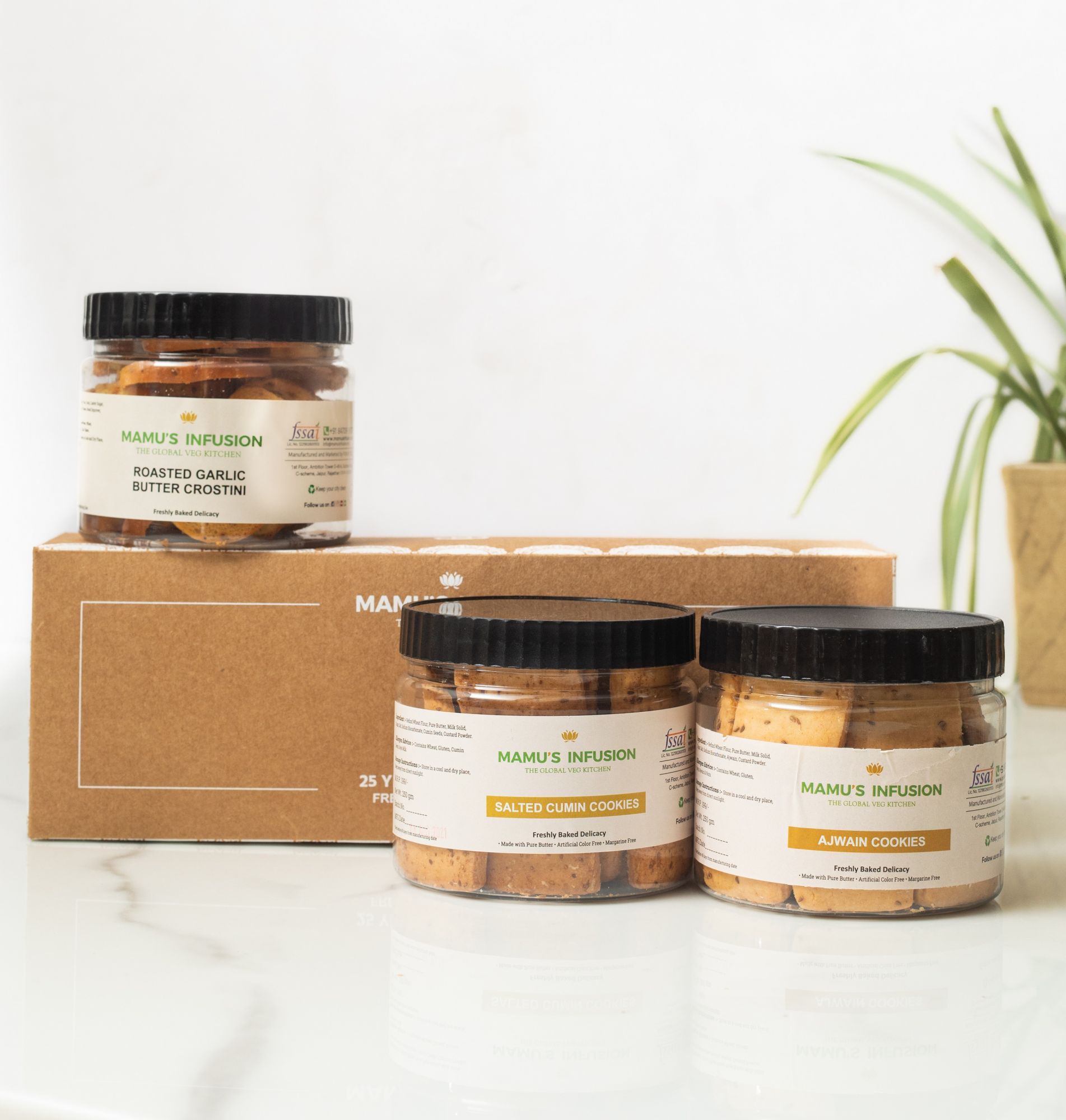 Exotic Snacks Hamper Pack of 3 700 gm