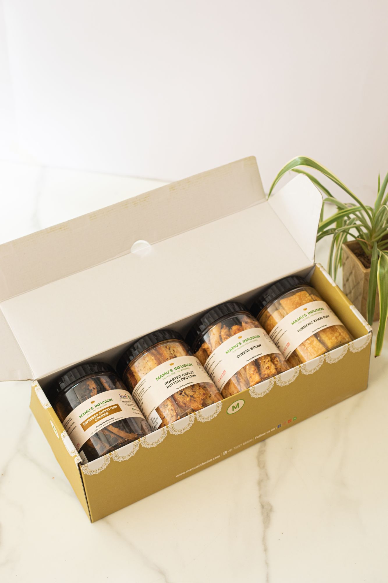 Gourmet Snack Hamper Pack of 4 850 gm