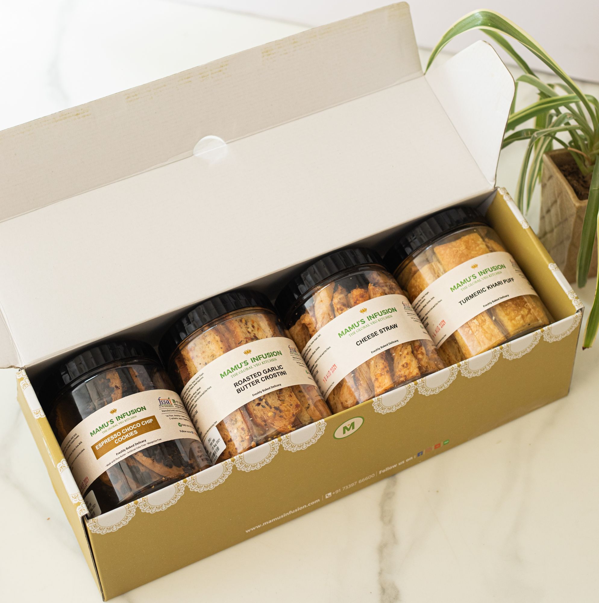 Gourmet Snack Hamper Pack of 4 850 gm