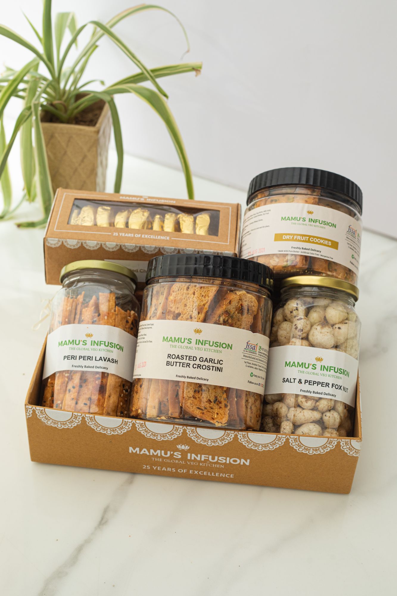 Exquisite Gift Hamper Pack of 5 865 gm