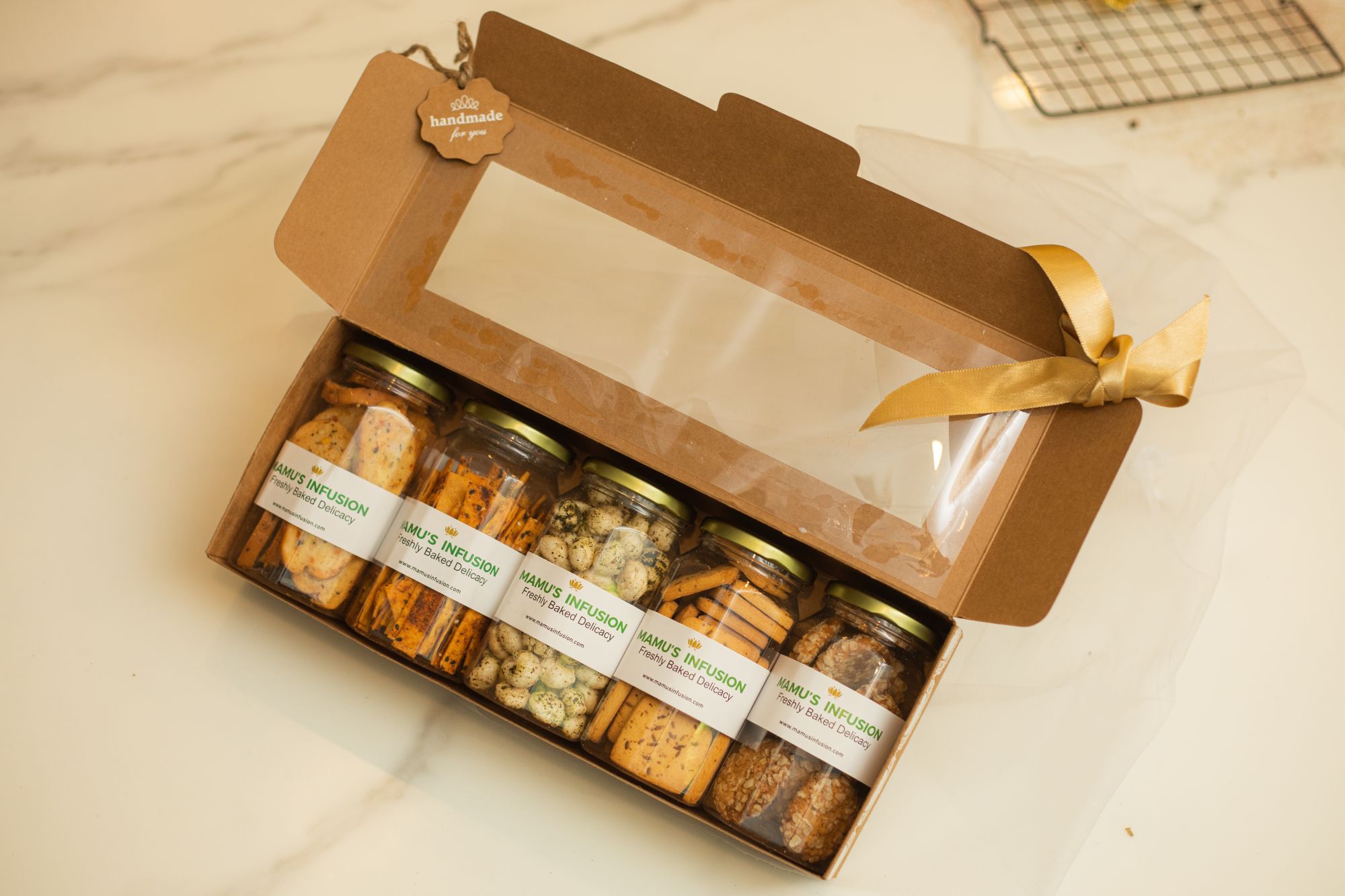 Premium Tea Time Snacks Hamper Pack of 5 605 gm