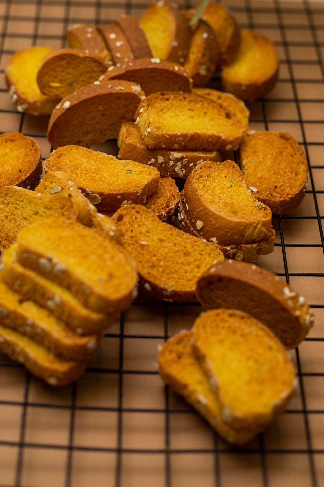 Turmeric Oats and Elachie Rusk 150 gm