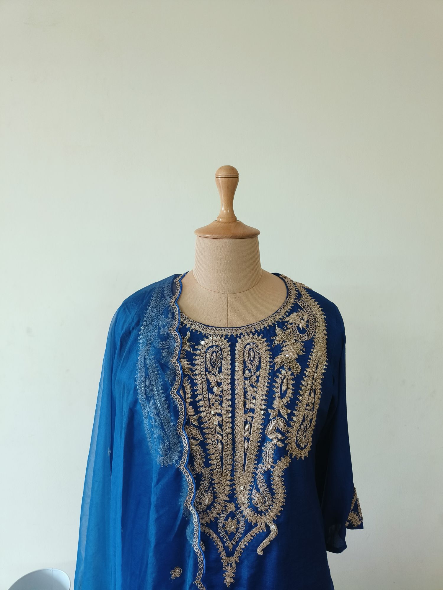 ROYAL BLUE KERI SUIT SET