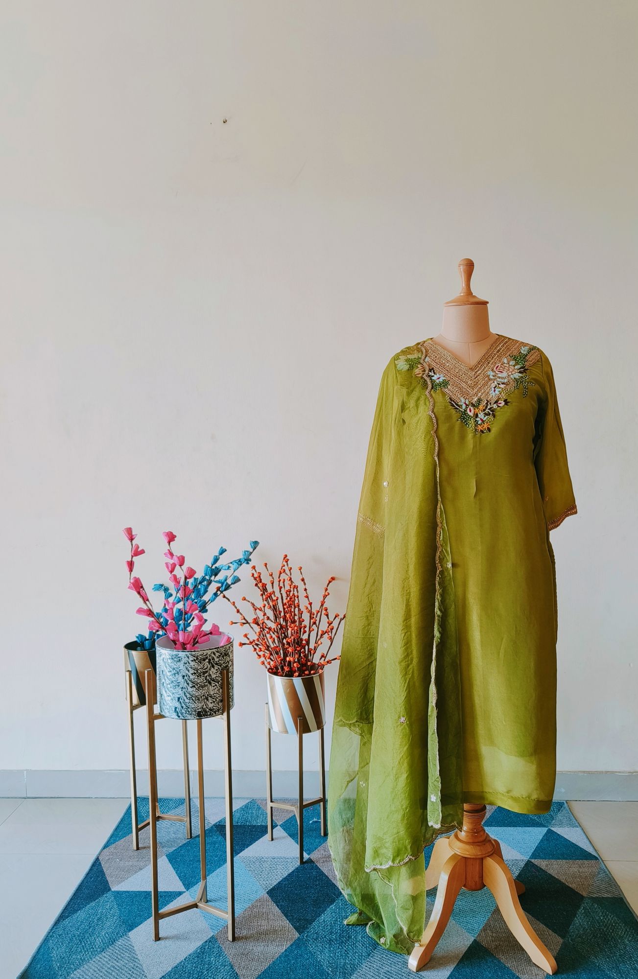 MEHENDI GREEN SUIT SET