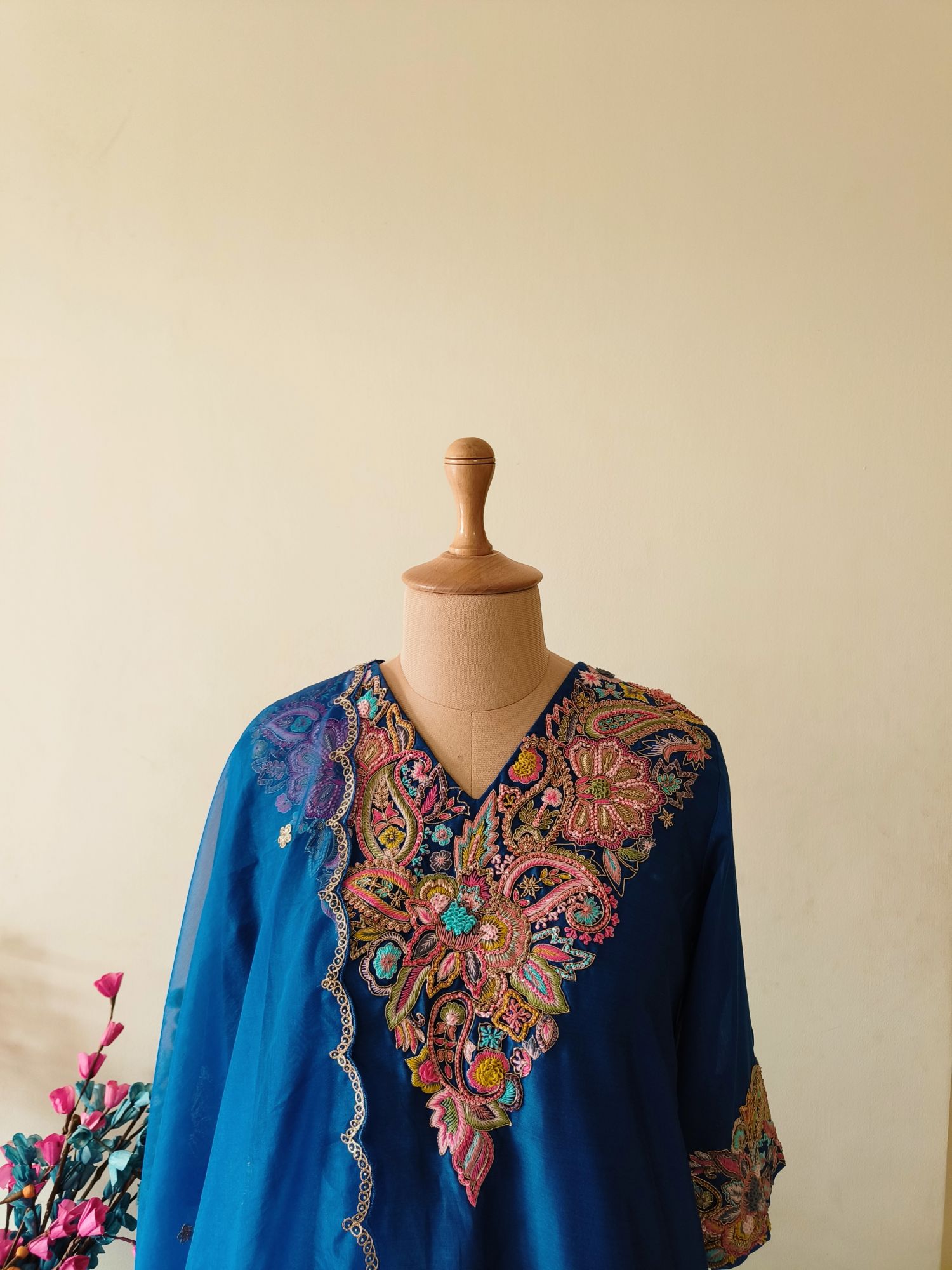 ROYAL BLUE THREAD AND SEQUINS SUIT SET