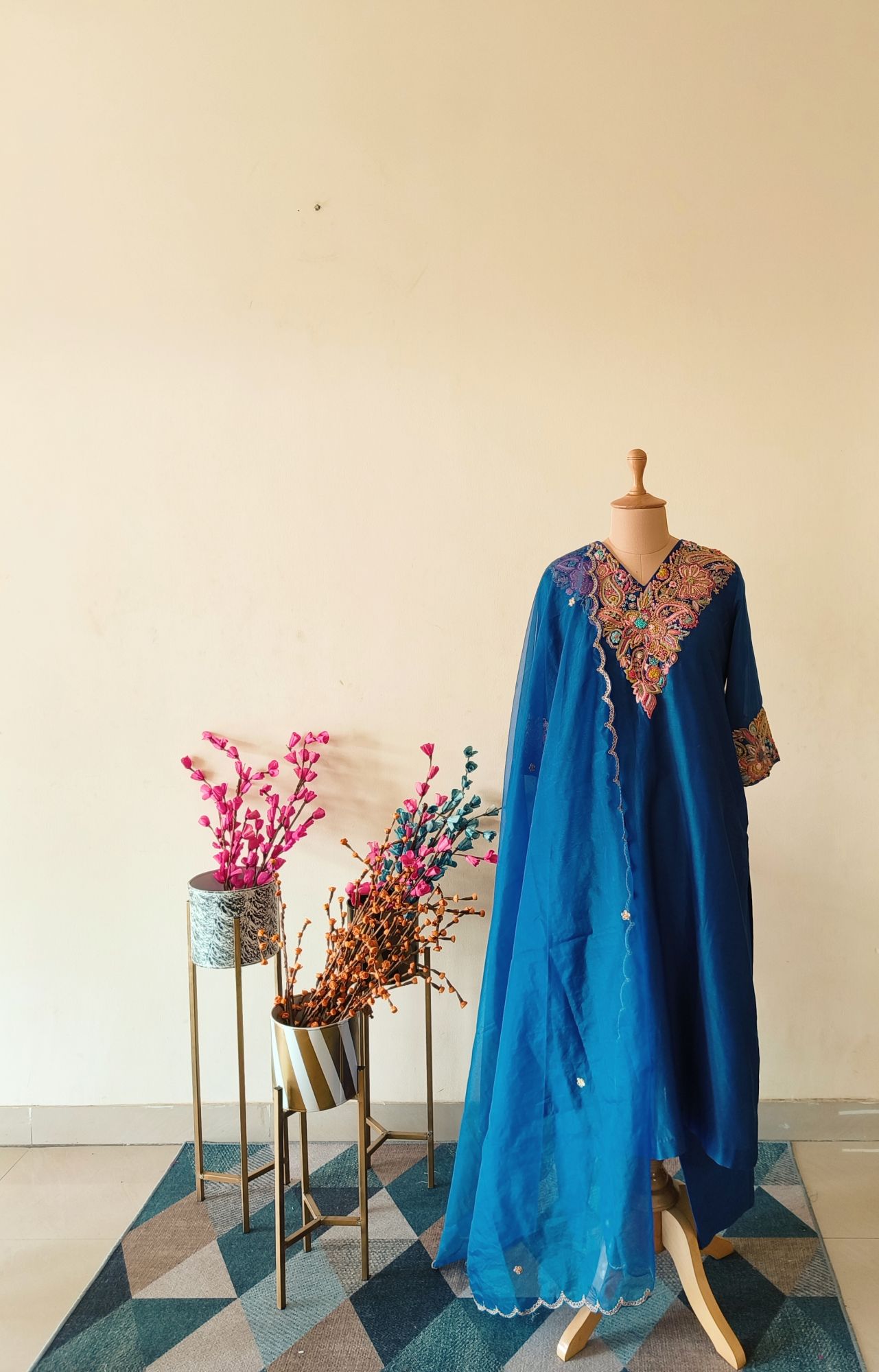 ROYAL BLUE THREAD AND SEQUINS SUIT SET