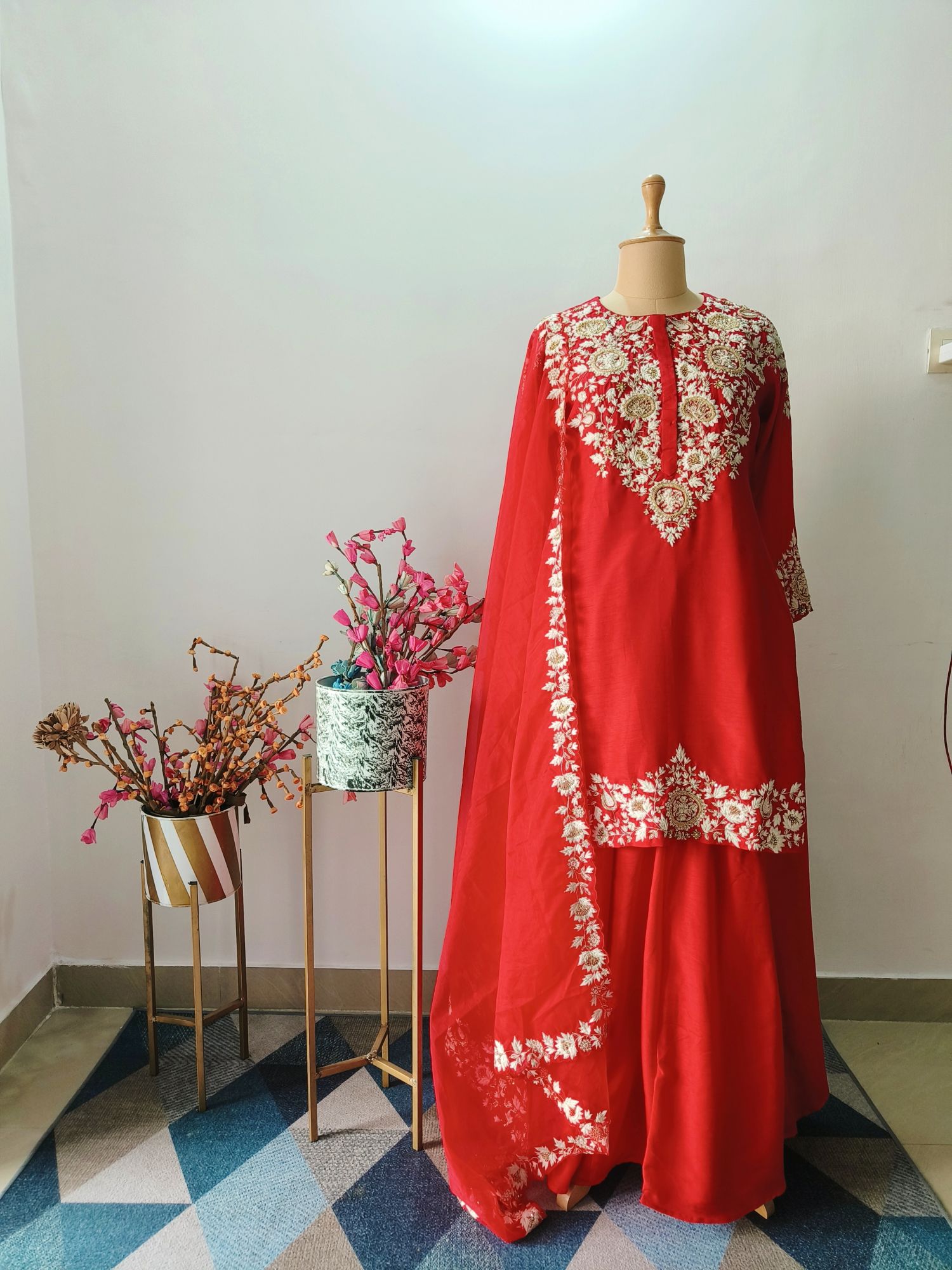 RED THREAD AND DABKA SHARARA SUIT SET