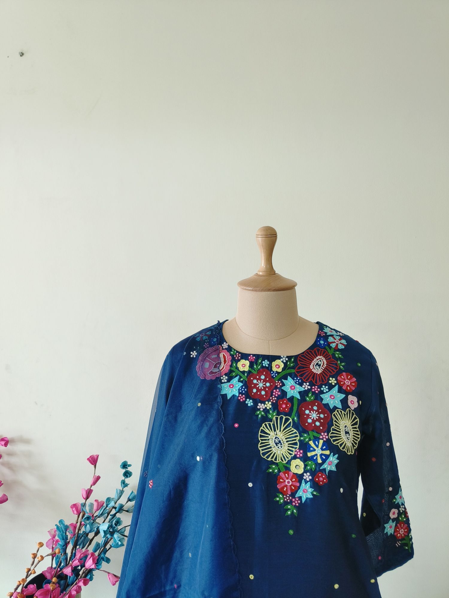 NAVY BLUE THREAD WORK SUIT SET