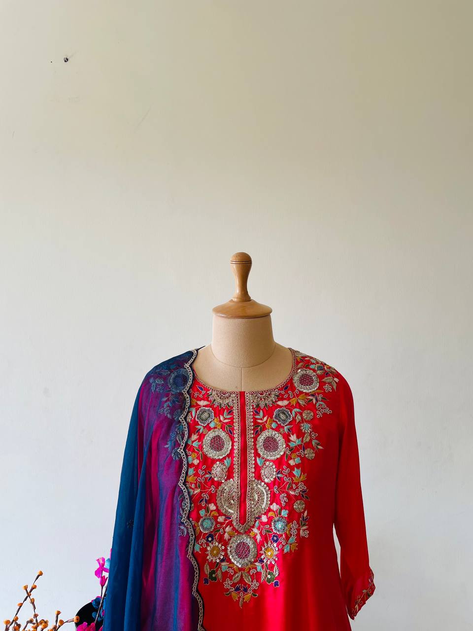 RED MARODI AND THREAD SUIT SET