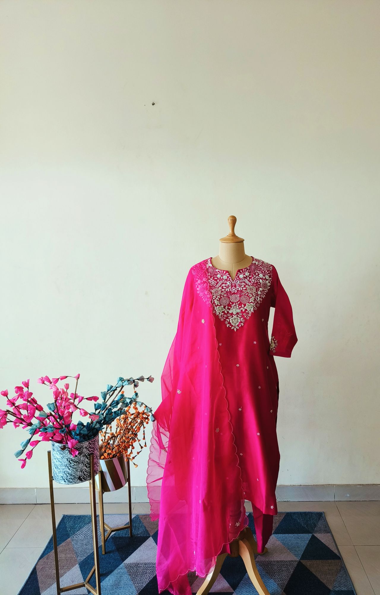 PINK THREAD AND DABKA SUIT SET