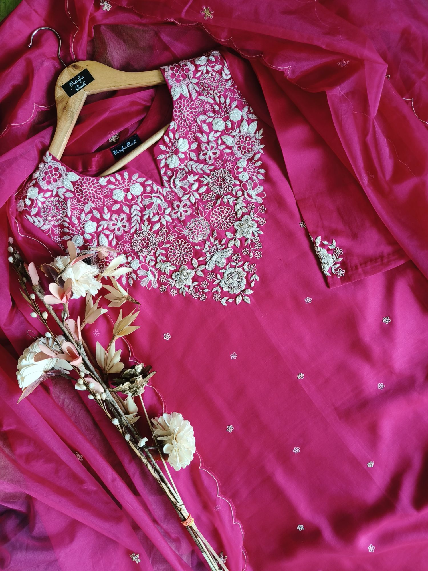 PINK THREAD AND DABKA SUIT SET