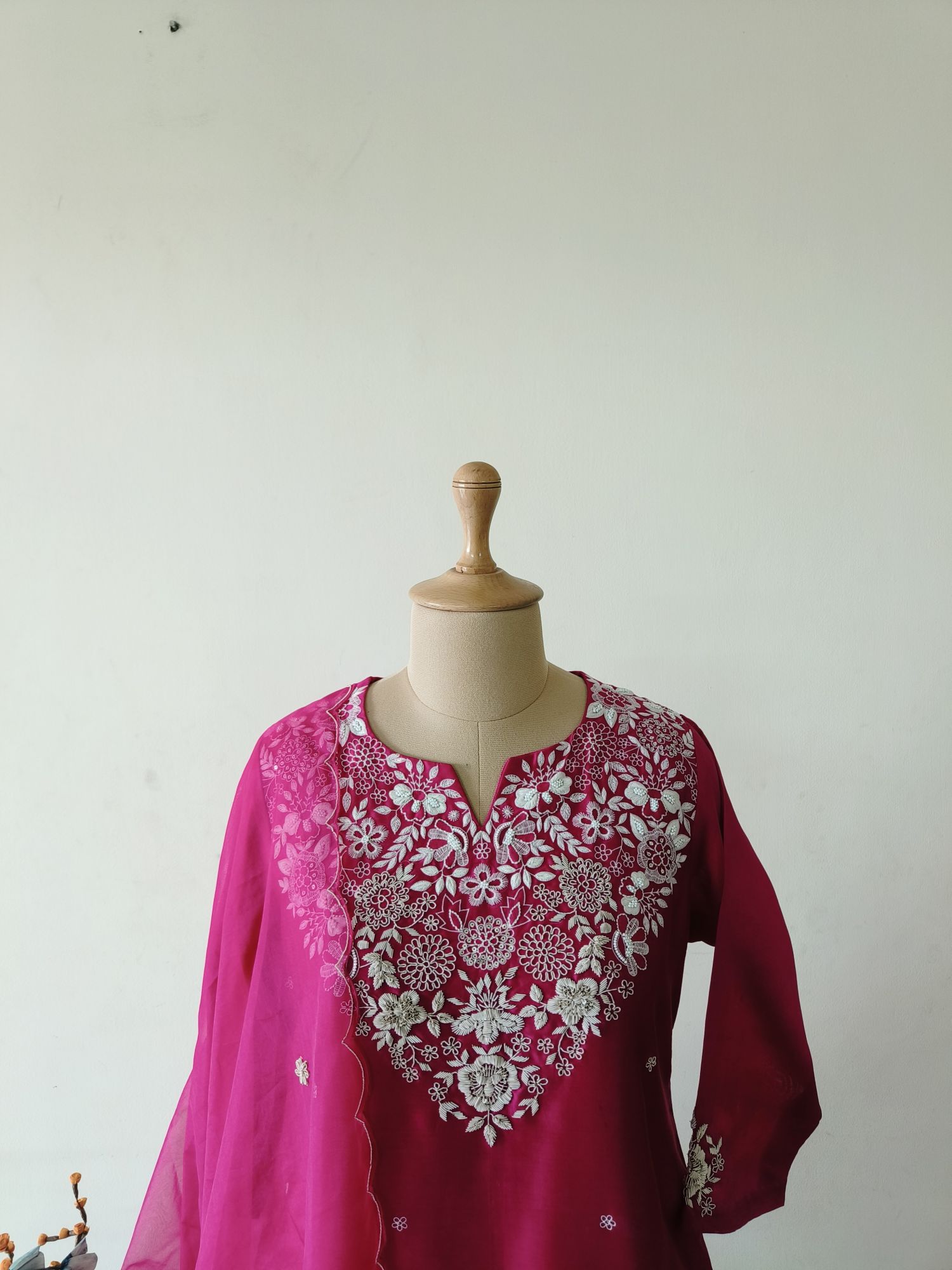PINK THREAD AND DABKA SUIT SET