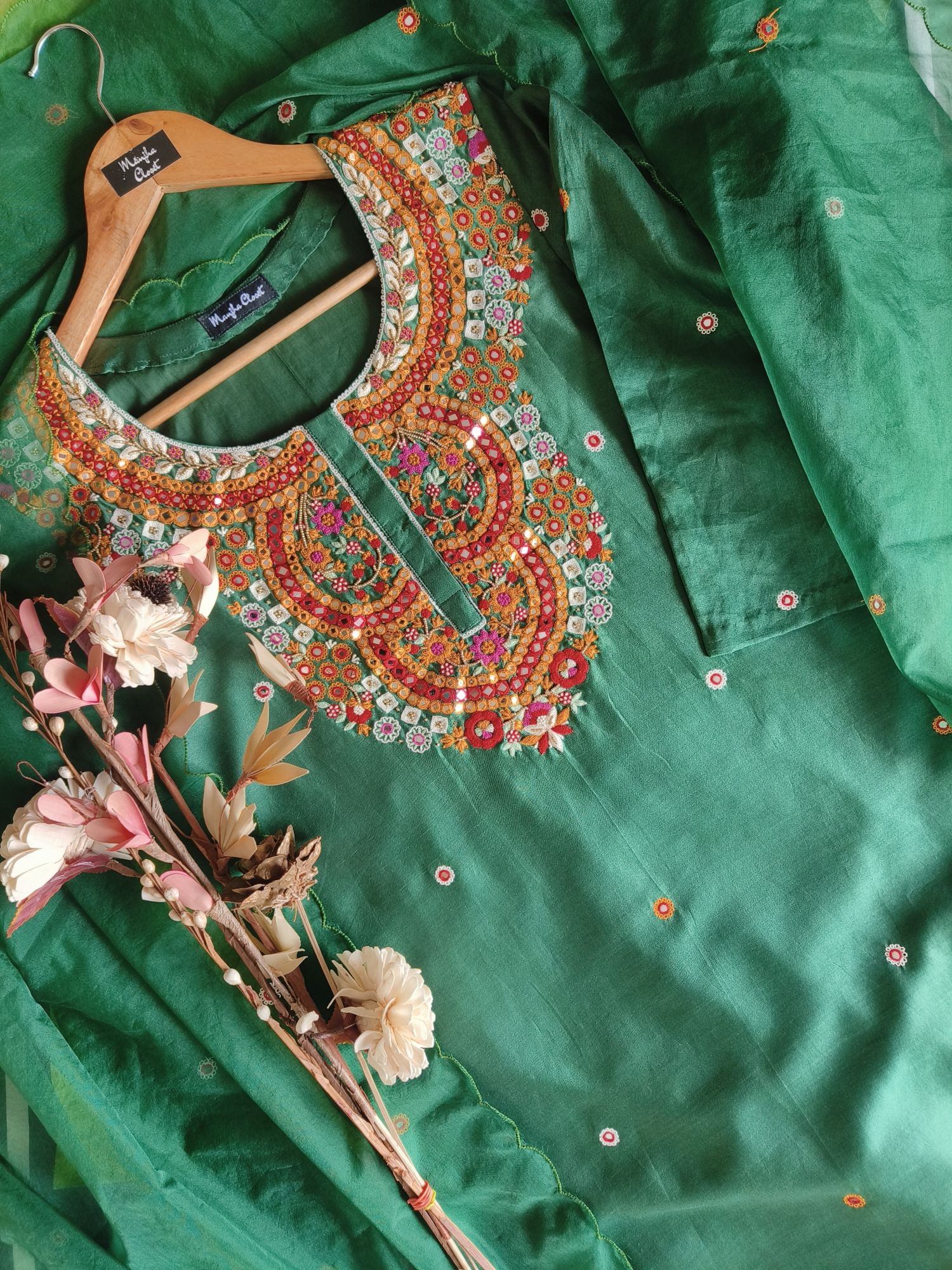 BOTTLE GREEN THREAD AND MIRROR SUIT SET