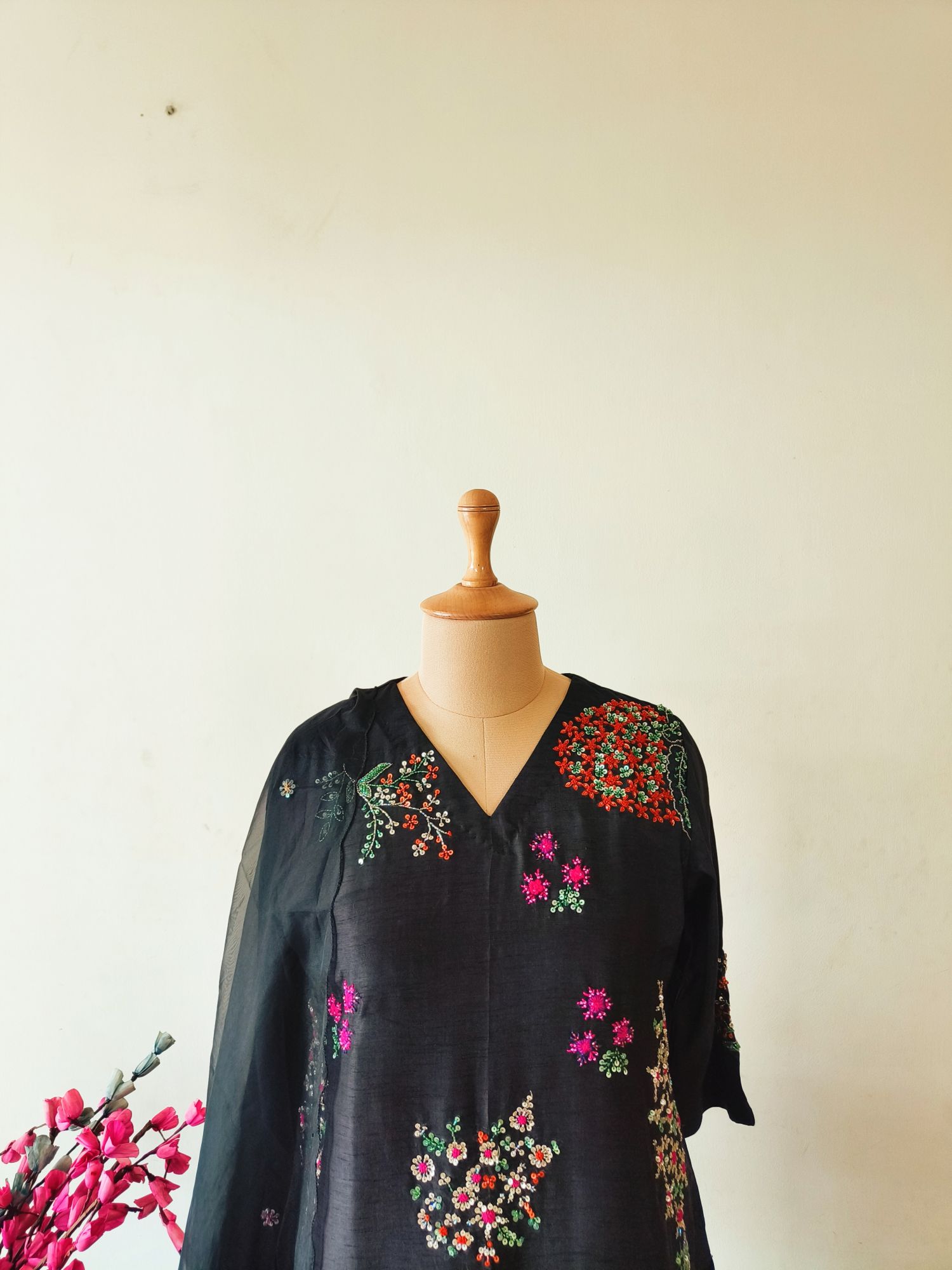 BLACK SEQUINS SUIT SET