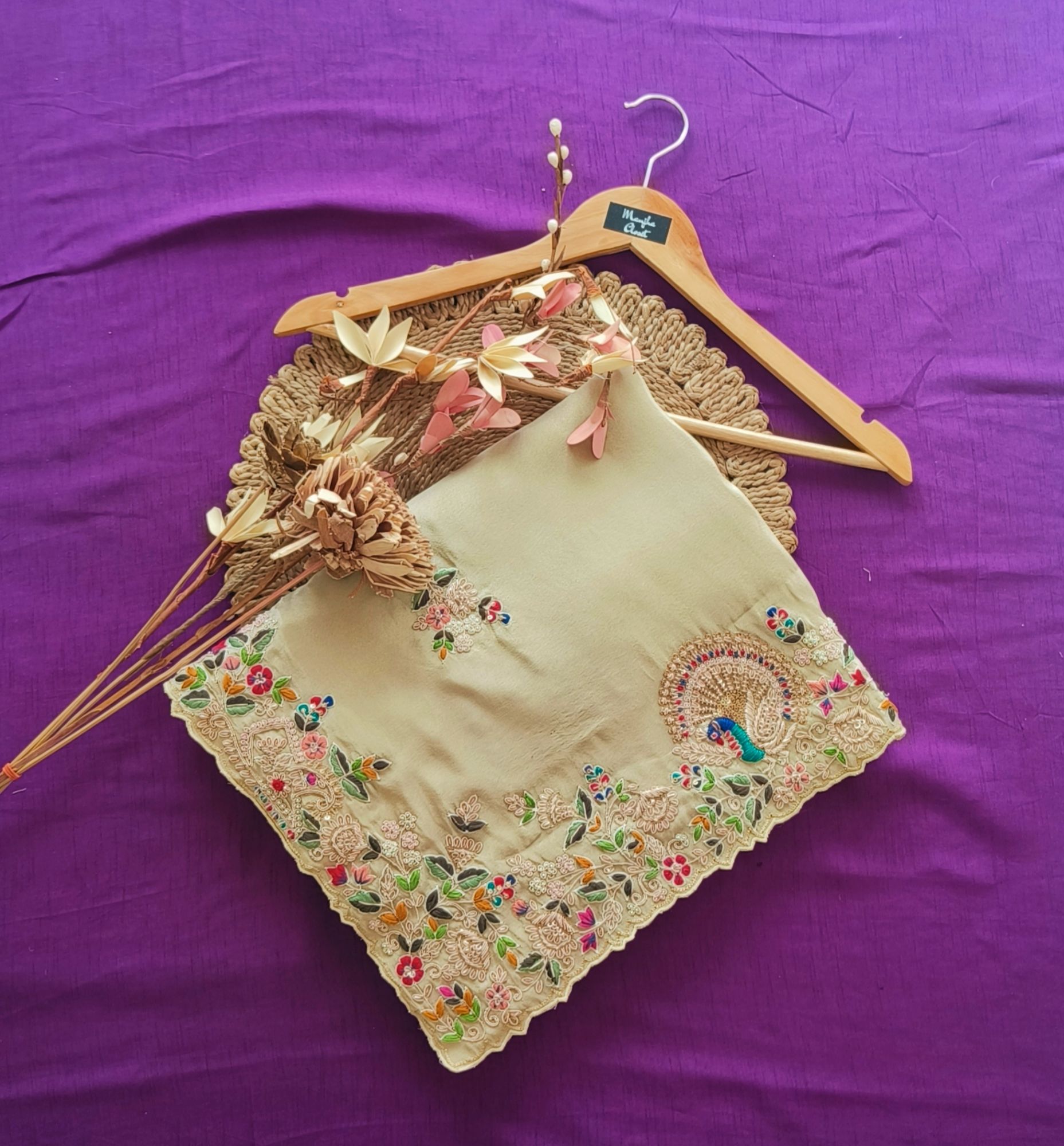 BEIGE THREAD AND DABKA SAREE