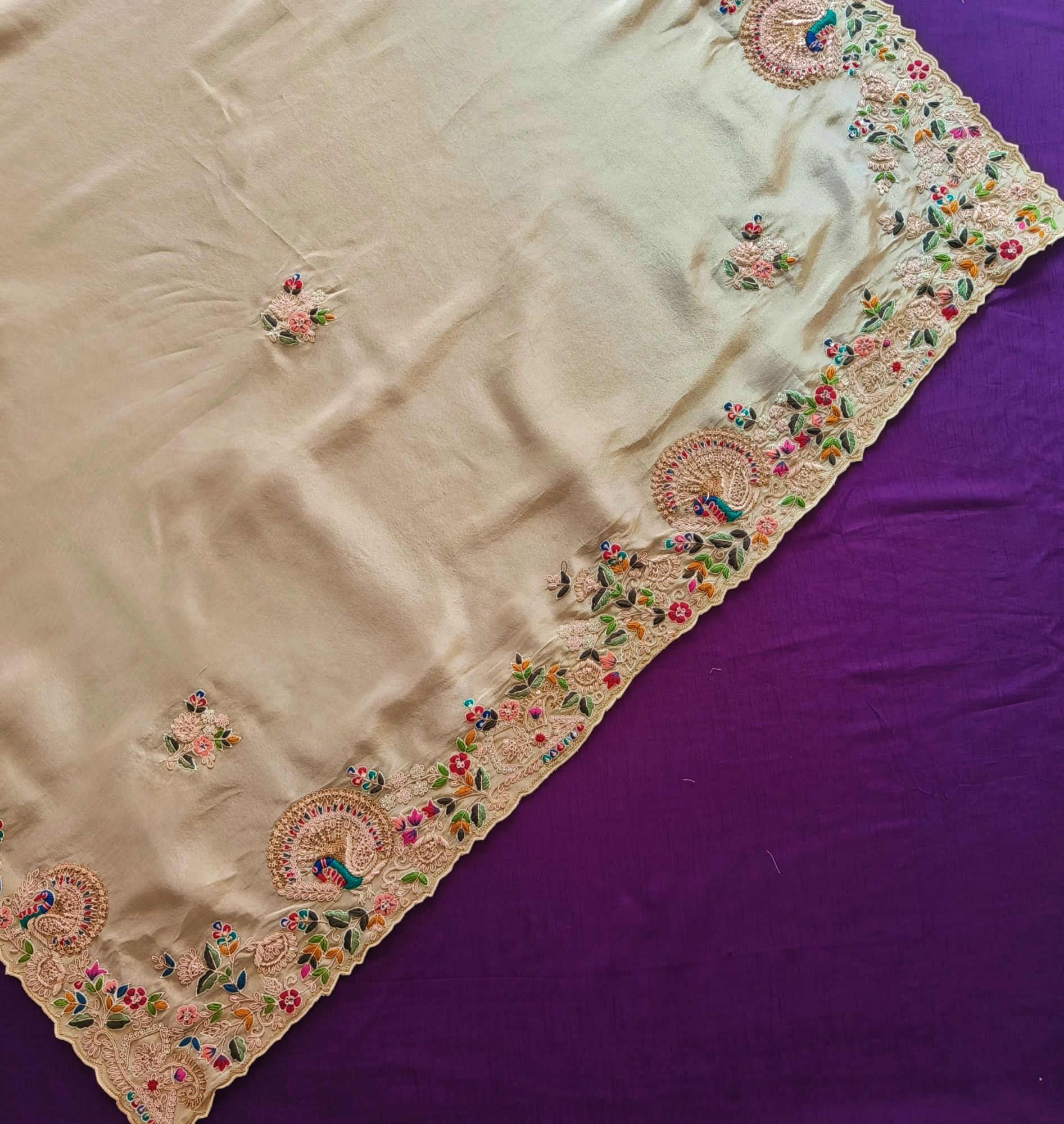 BEIGE THREAD AND DABKA SAREE