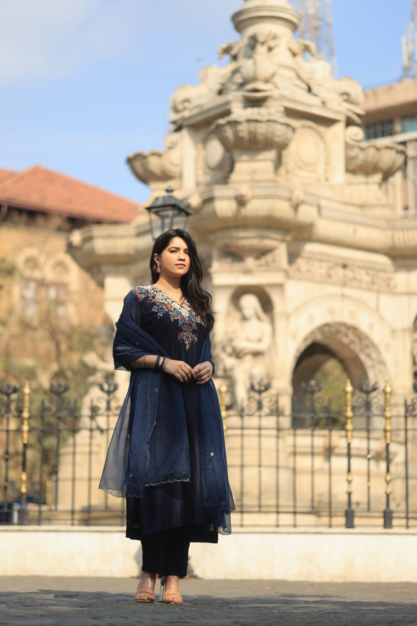 NAVY BLUE THREAD AND DABKA SUIT SET