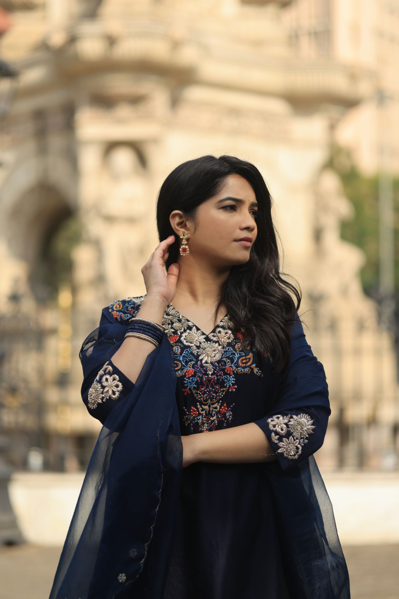 NAVY BLUE THREAD AND DABKA SUIT SET