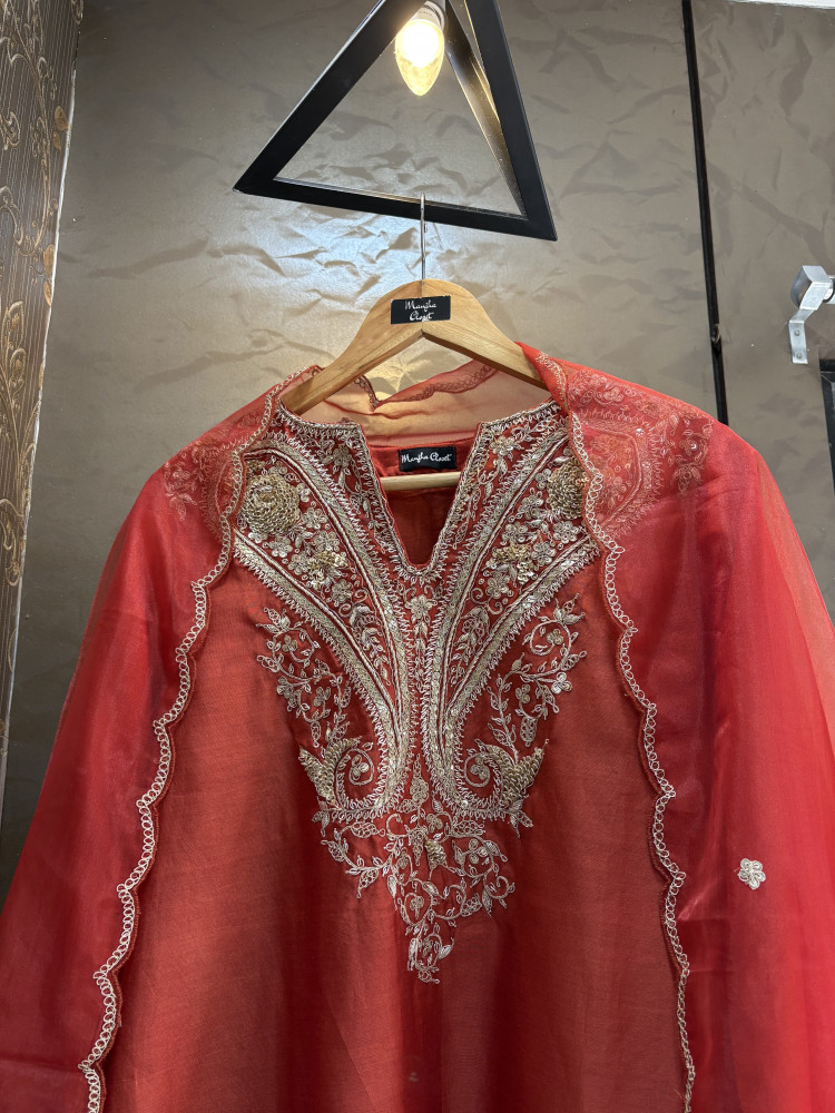 Image of ORANGE KERI SUIT SET