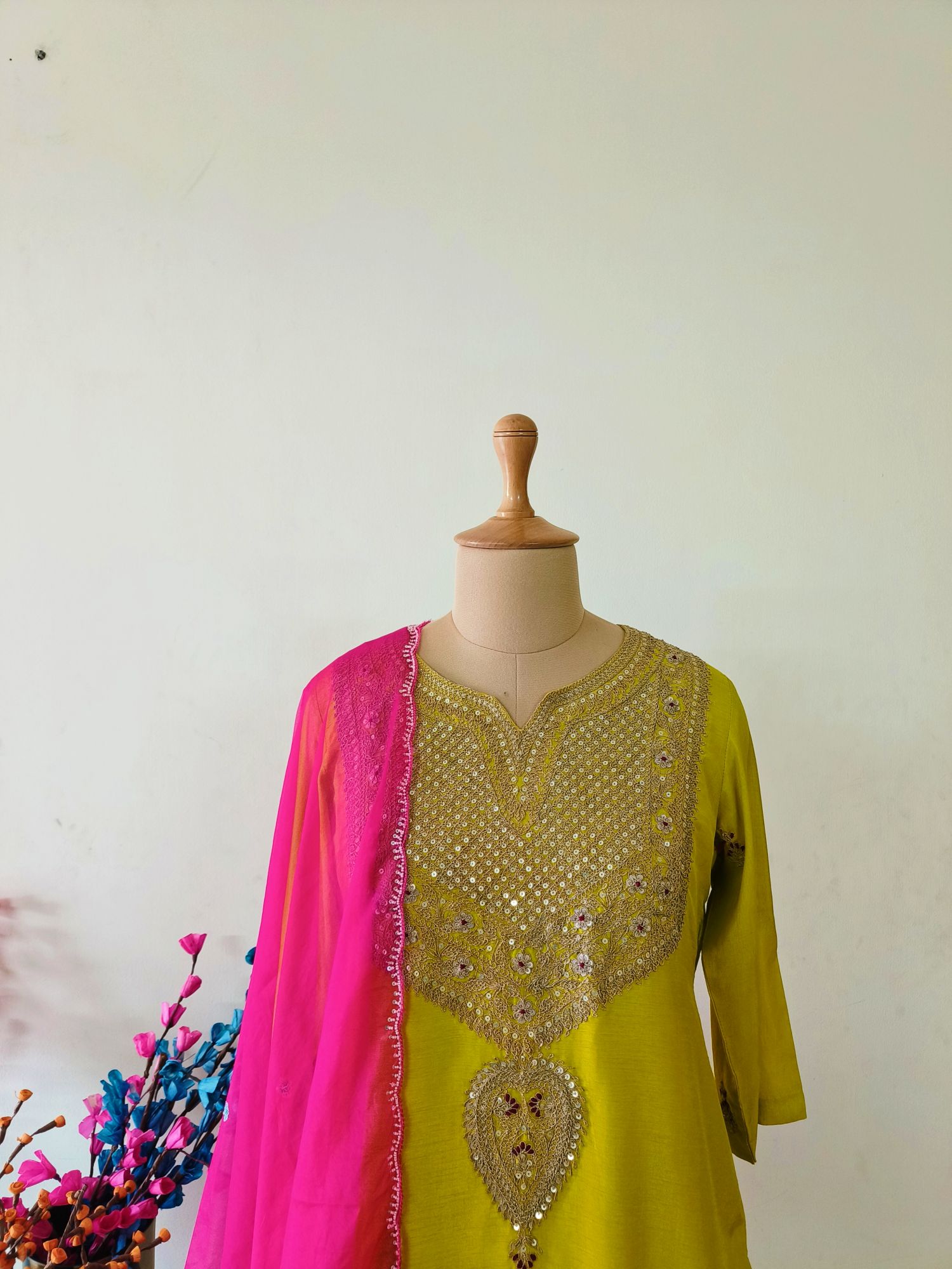 NEON MARODI SUIT SET