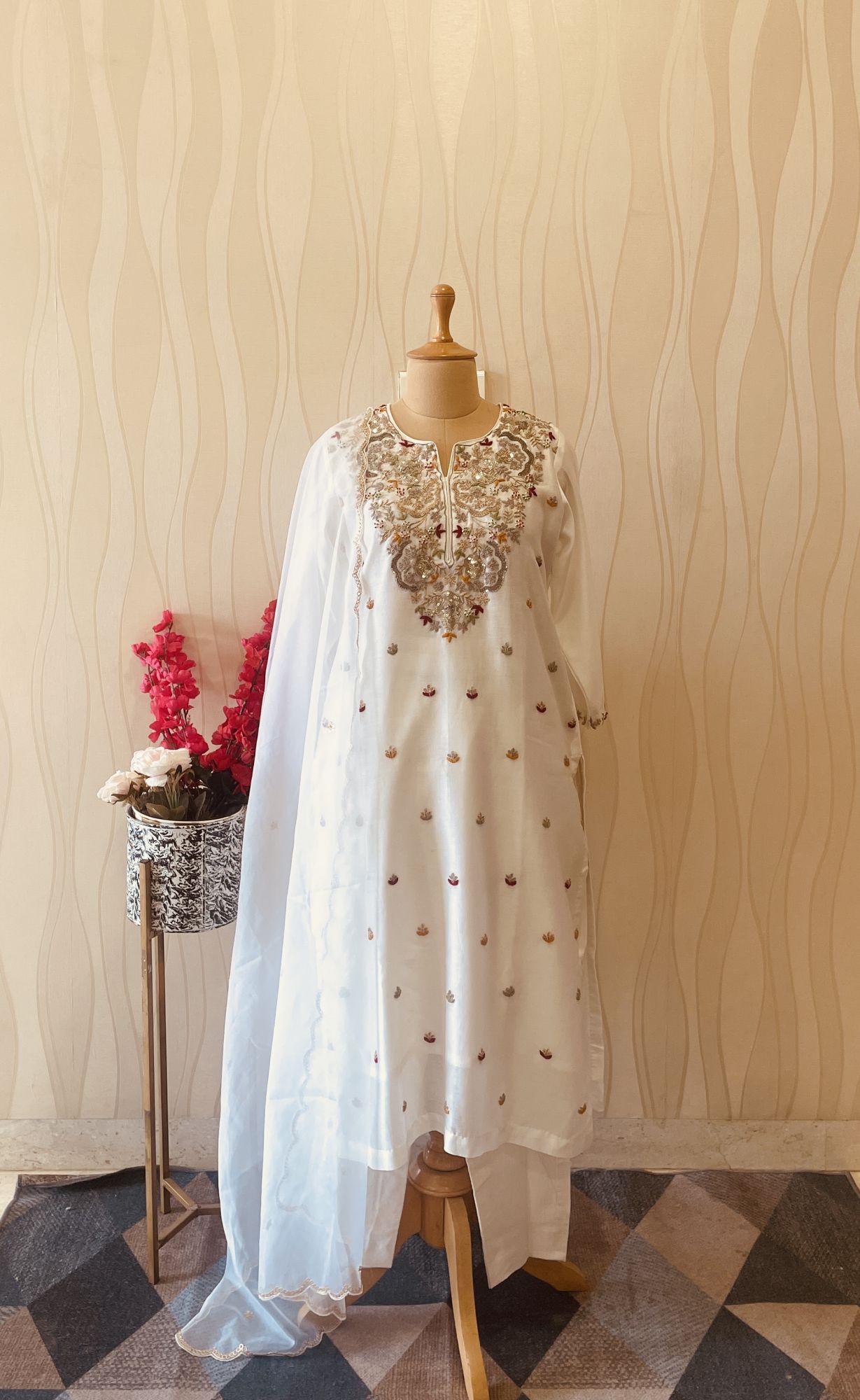 OFF WHITE THREAD AND DABKA SUIT SET