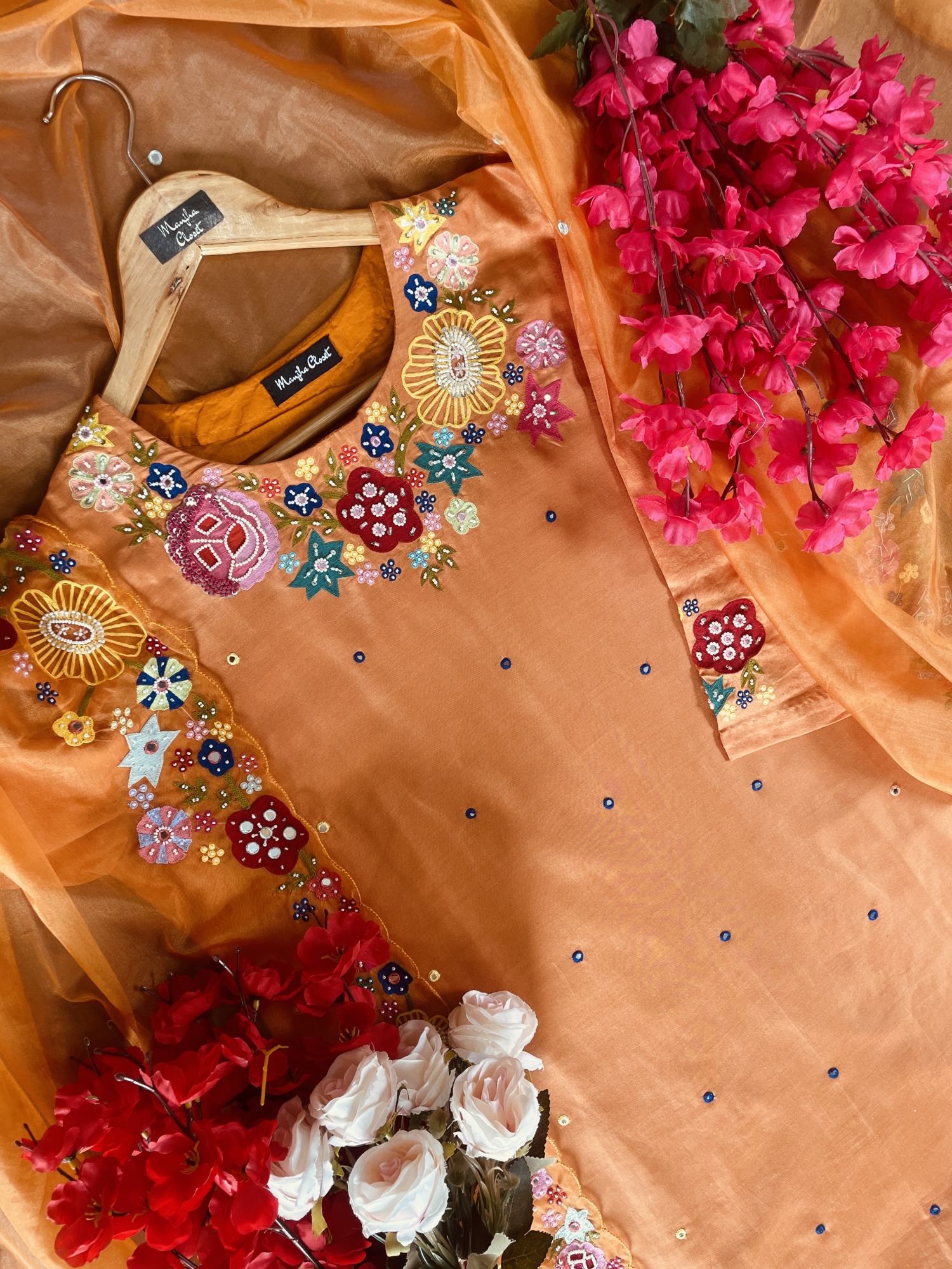 ORANGE ARI RESHAM SARARA SUIT SET