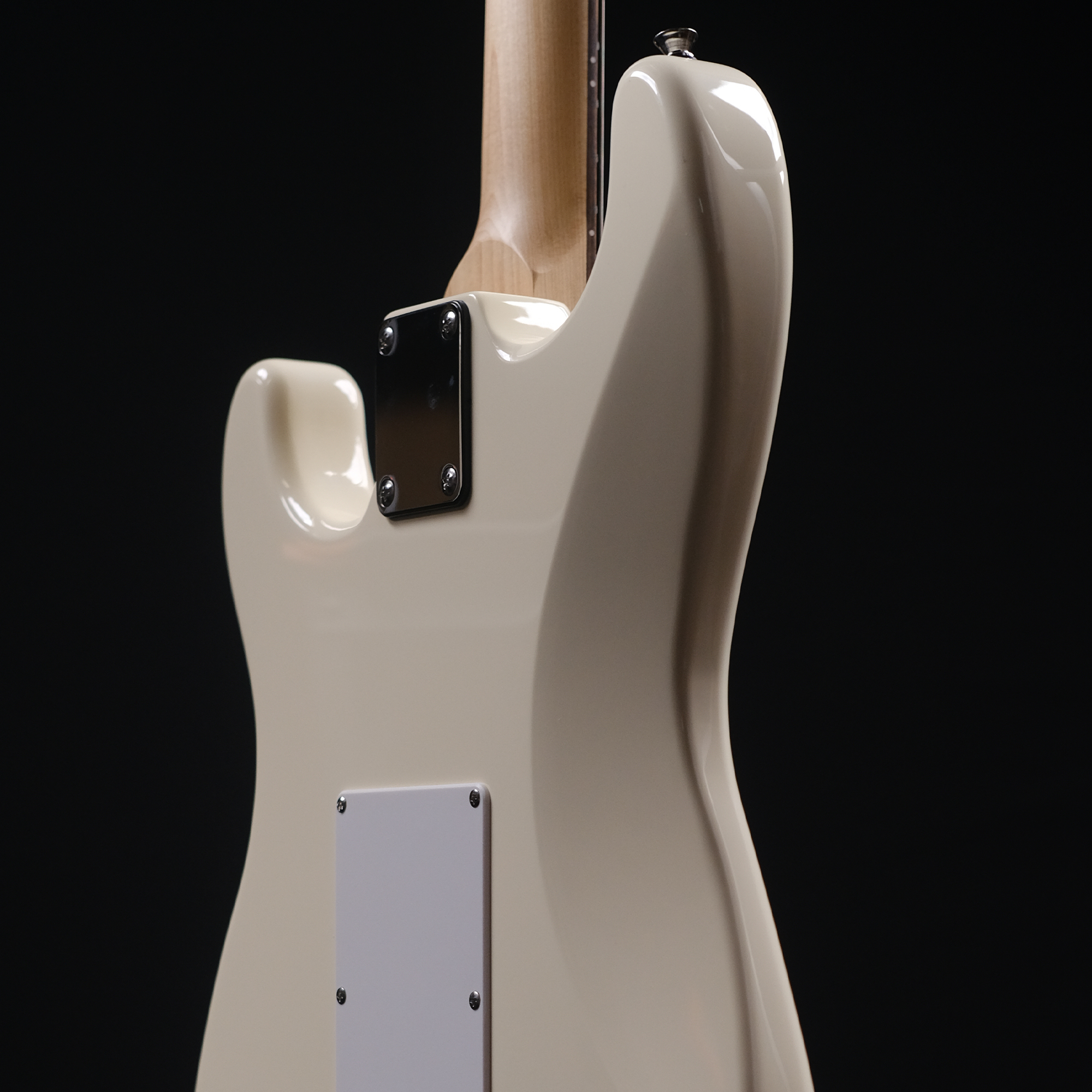 Magna ST62R Stratway Pro White - Roseacer Strydom