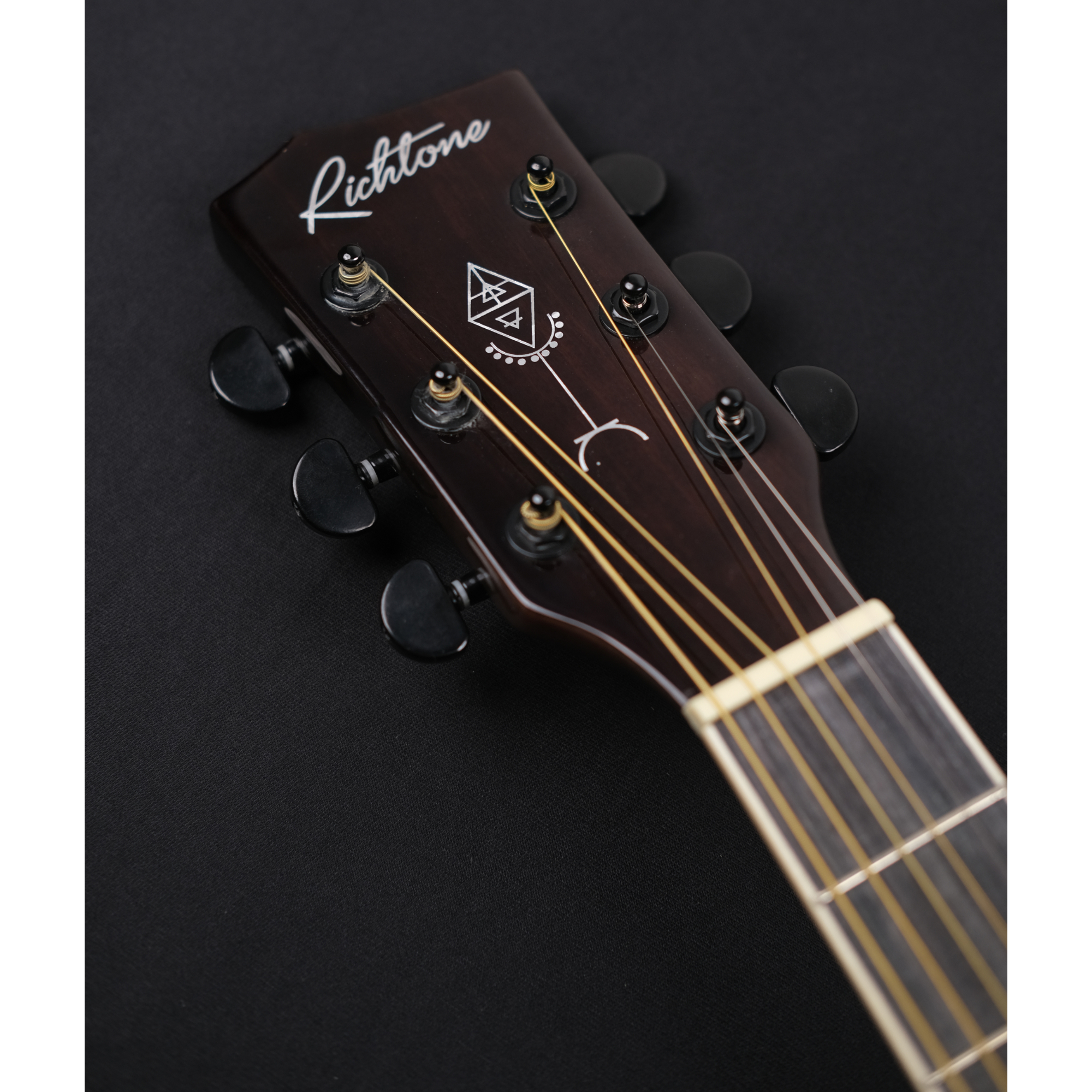 Richtone B239C Black glossy JF style cutaway Acoustic guitar