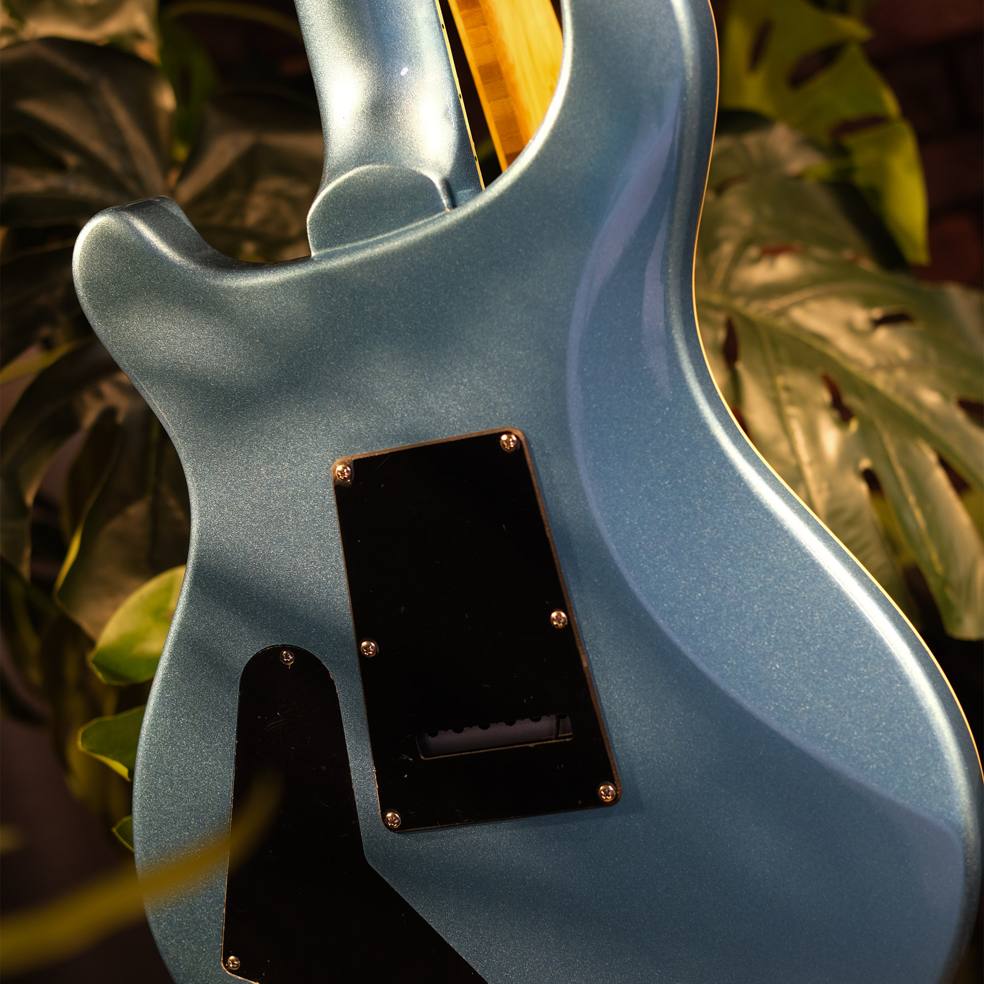 SQOE SEPRS200 Flash Ice Blue Electric Guitar Wilkinson Tremolo Mirror Gloss Finish