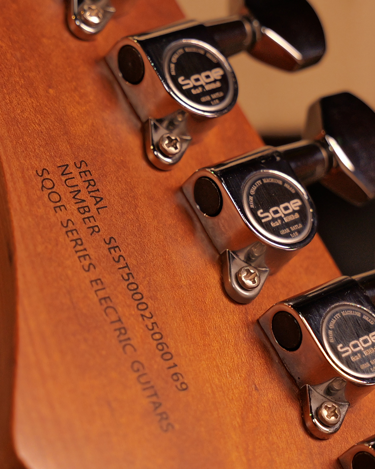 SQOE SEST500 Black Warrior Electric Guitar HSS