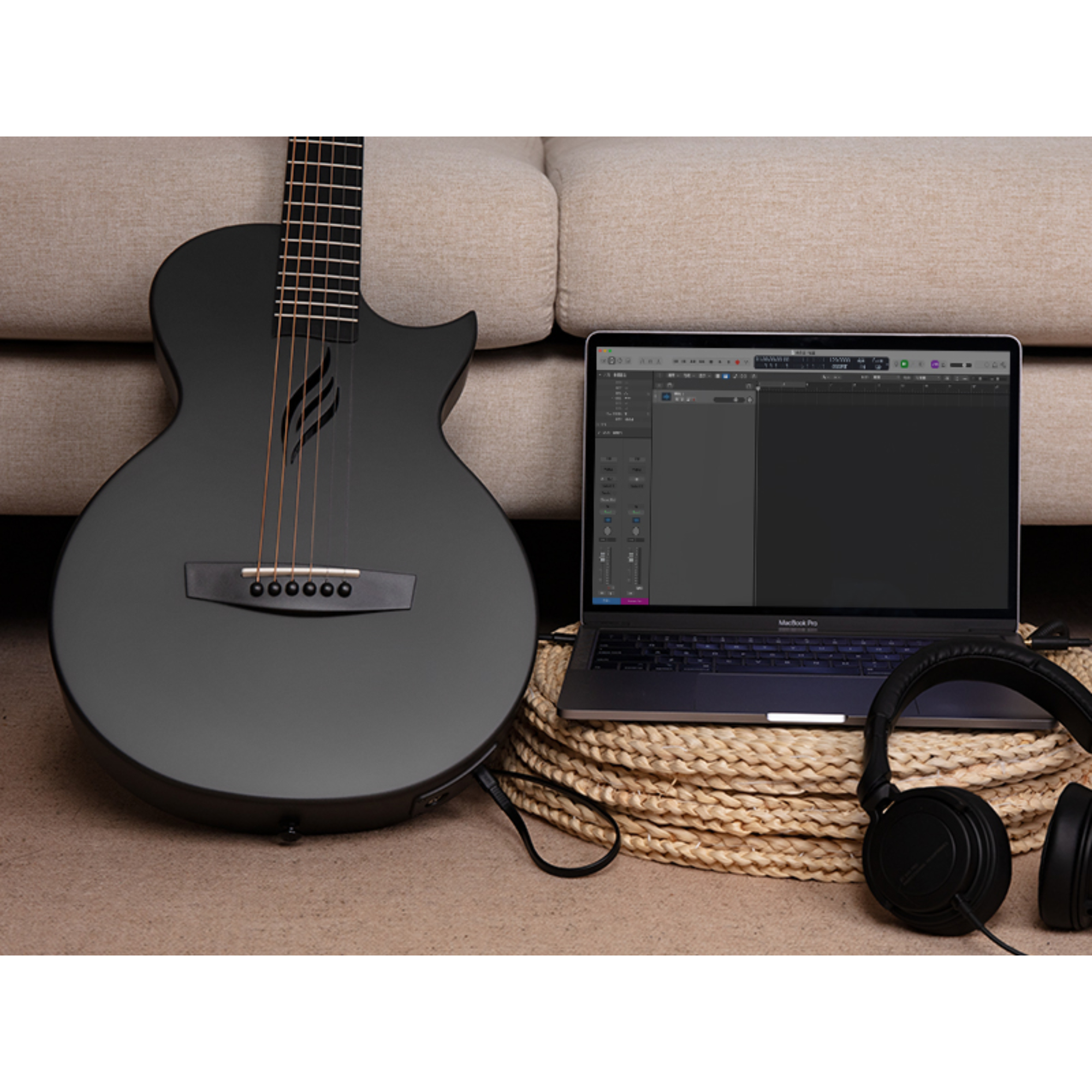Enya NOVA GO SP1 Black TransAcoustic Electric Guitar Smart Carbon Fiber Acoustic 35 Inch with Pickup Case Strap Cable