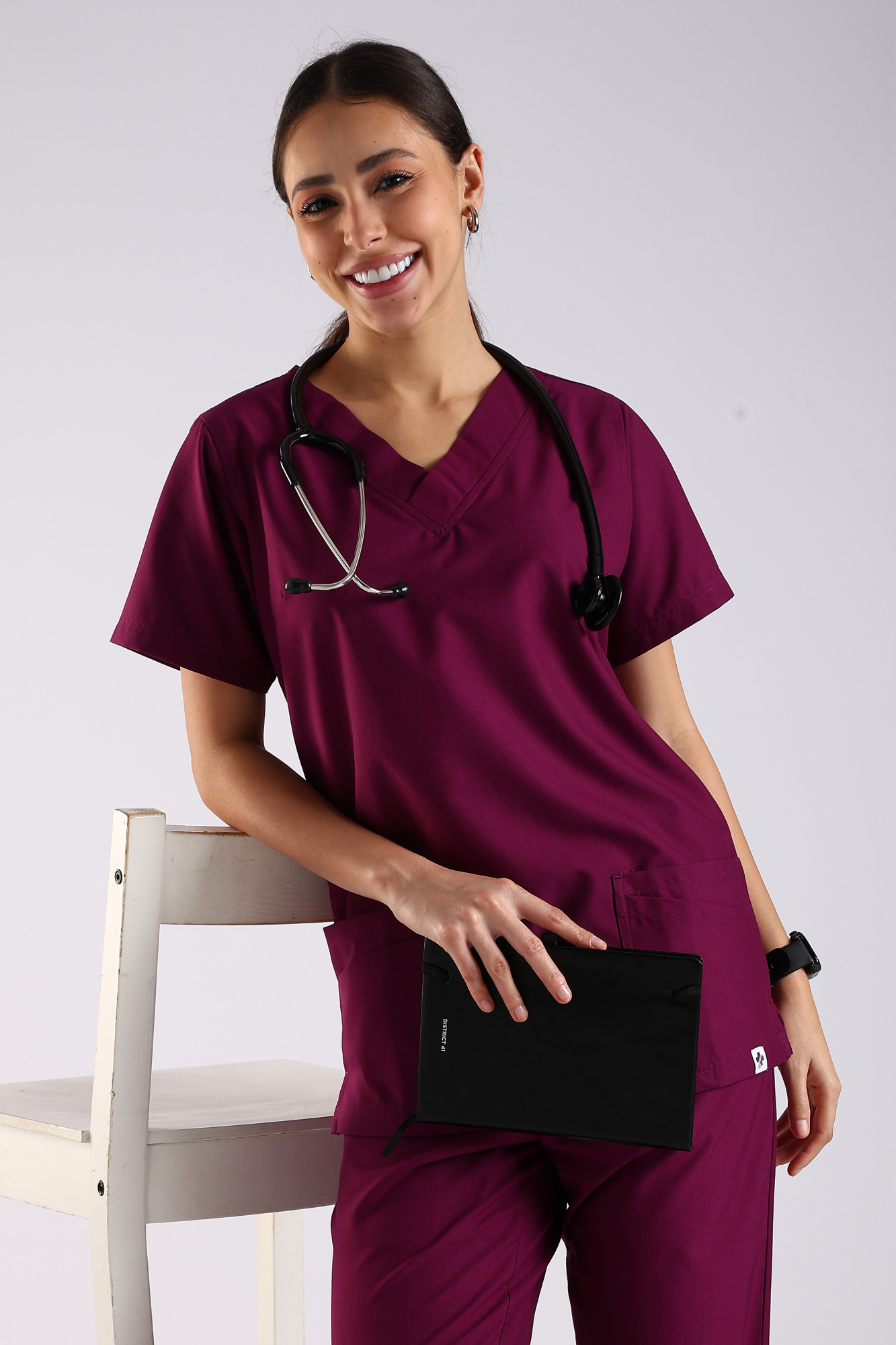 Bella Classic Scrub Top (Berry Bloom)