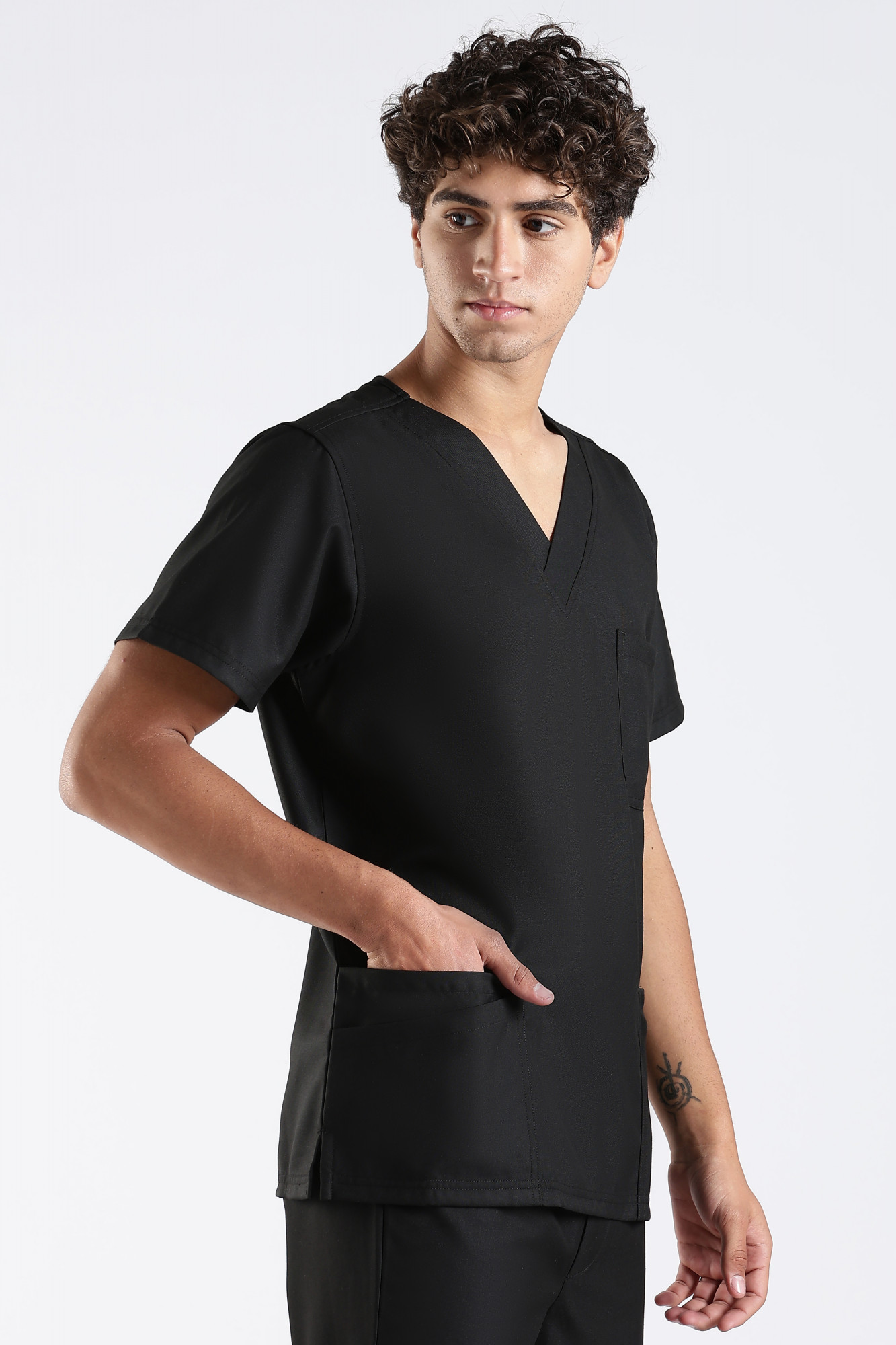 Benito Classic Scrub Top (Black)