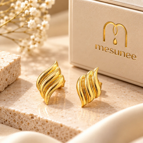 Image of 14K Yellow Gold Sculpted Wave Stud Earrings