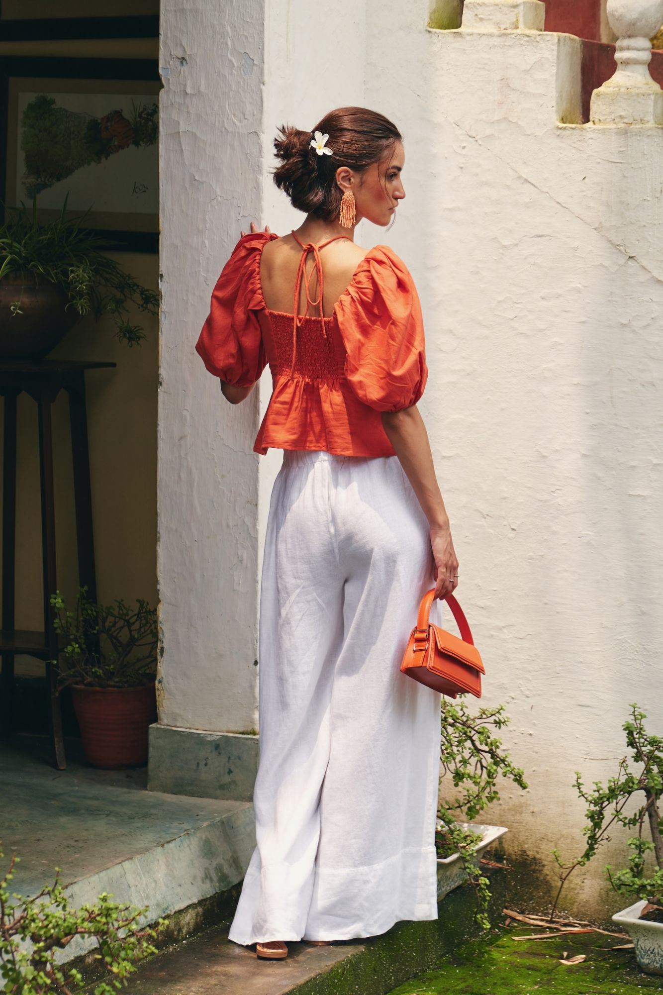 FLORENTINA SOLID CORAL COLOR LINEN FABRIC CROP LENGTH SUMMER TOP WITH SLEEVES AND NECK DORI DETAIL