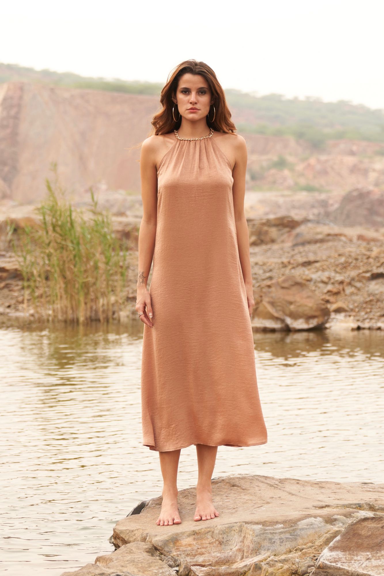 DESERT ROSE SAND COLOR SATIN CREPE MIDI LENGTH SLEEVELESS DRESS WITH METAL CHAIN NECKLINE