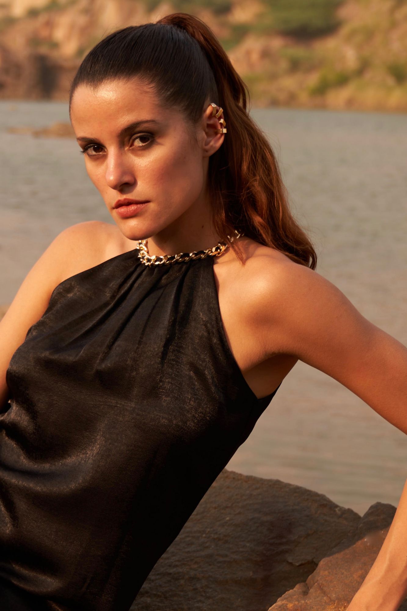 DESERT ROSE BLACK COLOR SATIN CREPE MIDI LENGTH SLEEVELESS DRESS WITH METAL CHAIN NECKLINE