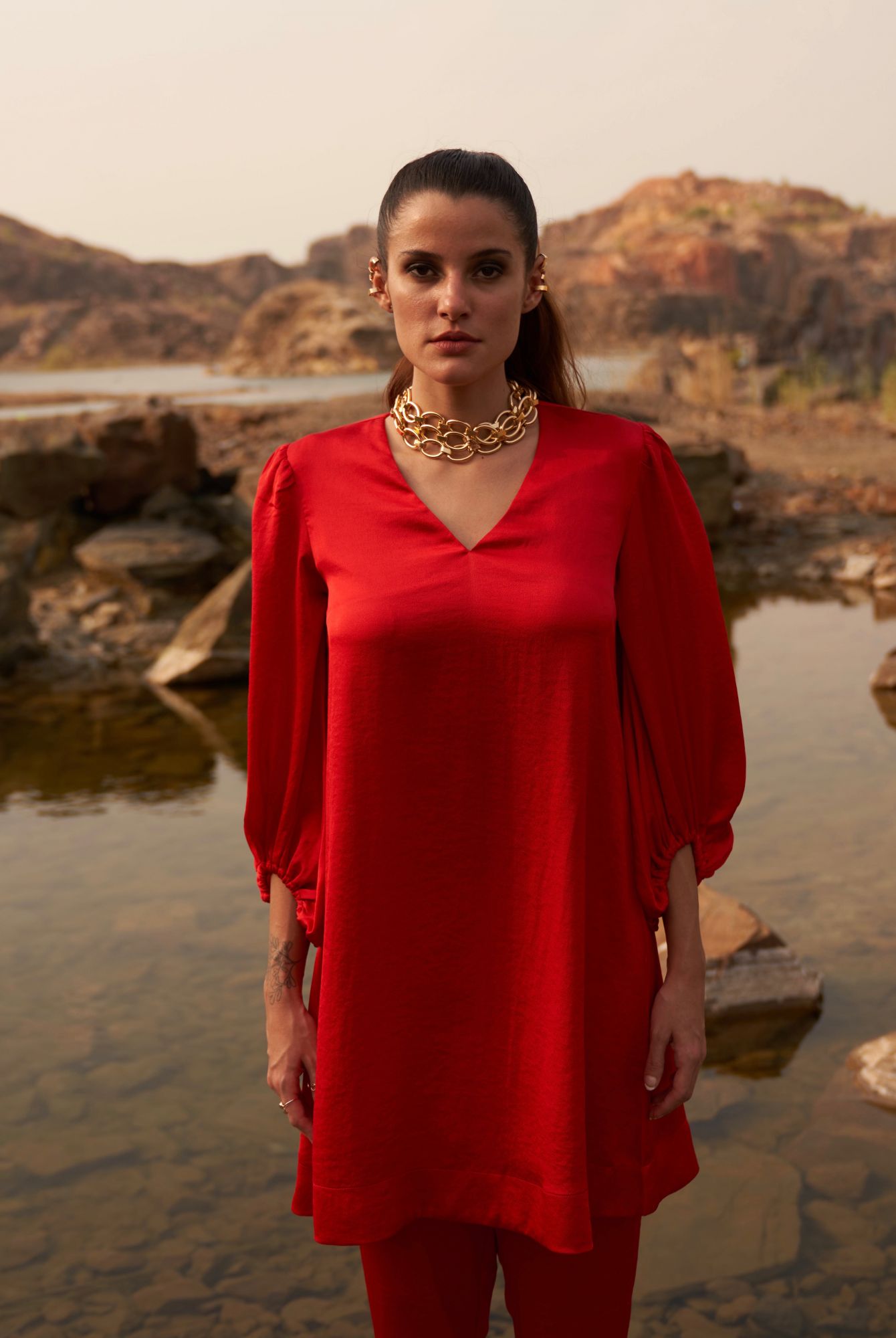 DESERT ROSE RED COLOR TEXTURED SATIN V-NECK 34TH SLEEVES TUNIC WITH PANT CO-ORDINATE