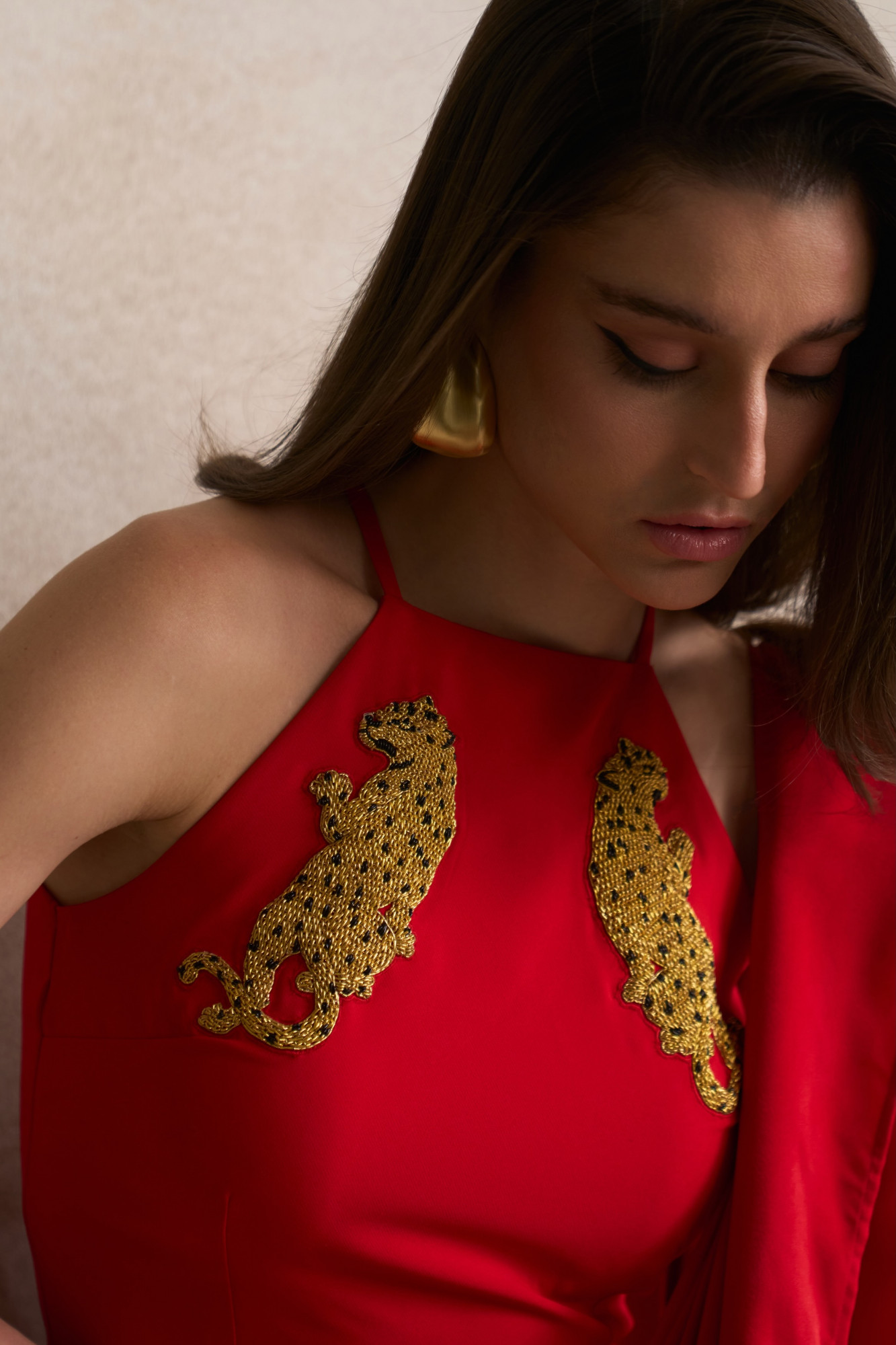 LEILA 03 RED BLOUSE AND DRAPED ZIP SARI SET WITH GOLD DABKA LEOPARD EMBROIDERY